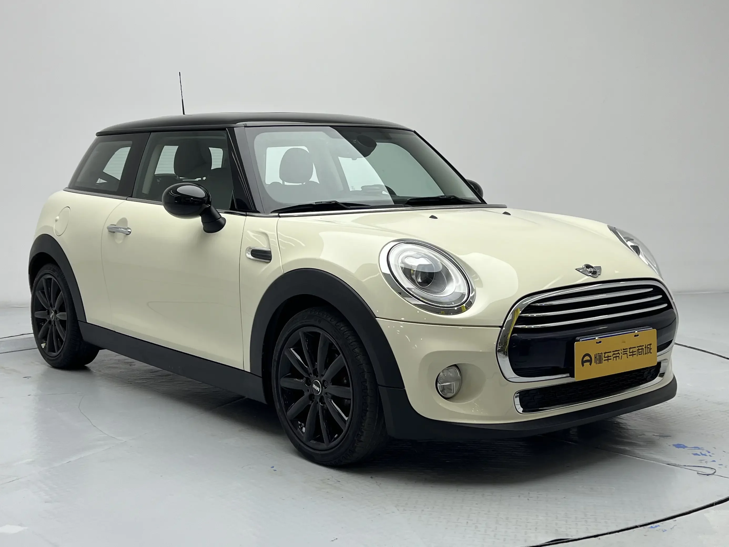 MINI 
