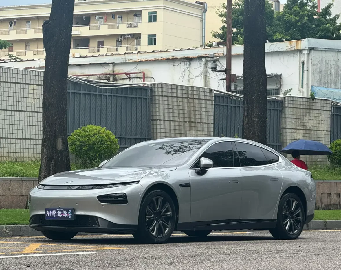 Xpeng P7