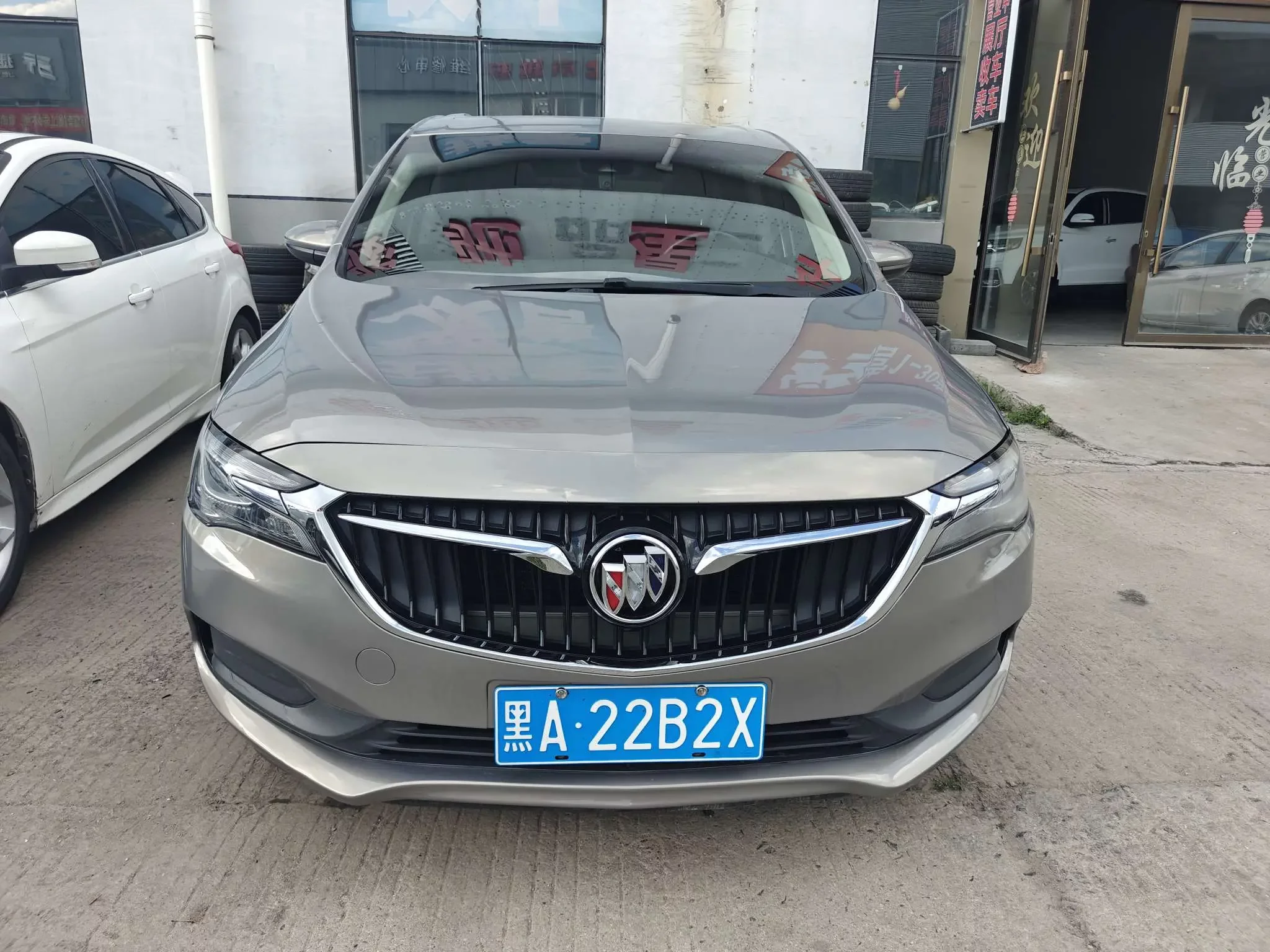 Buick GL6