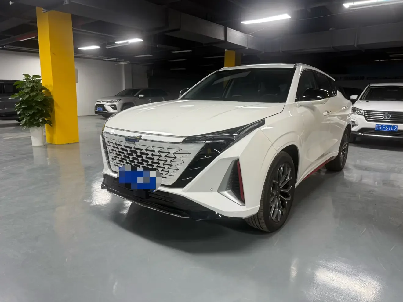 Oshan Changan Auchan Z6