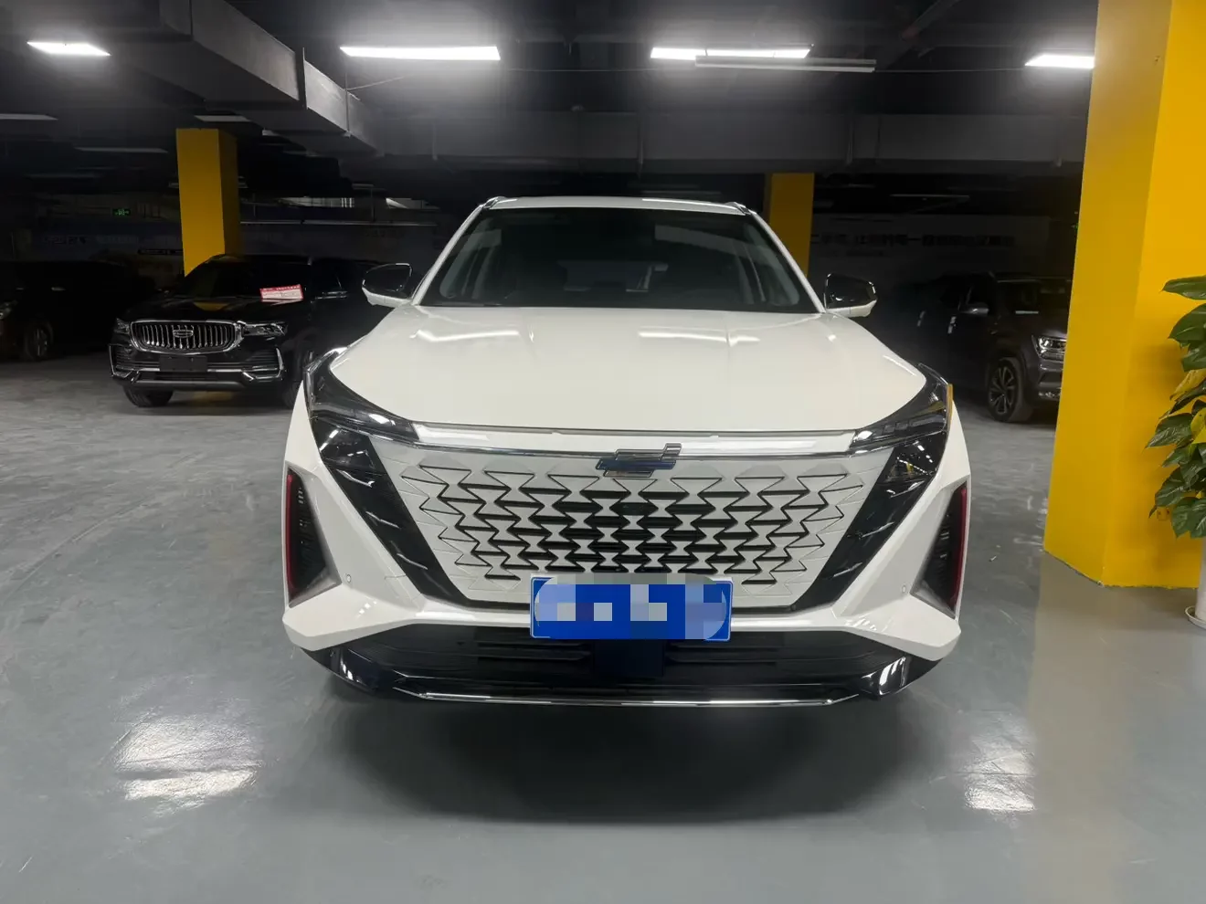 Oshan Changan Auchan Z6