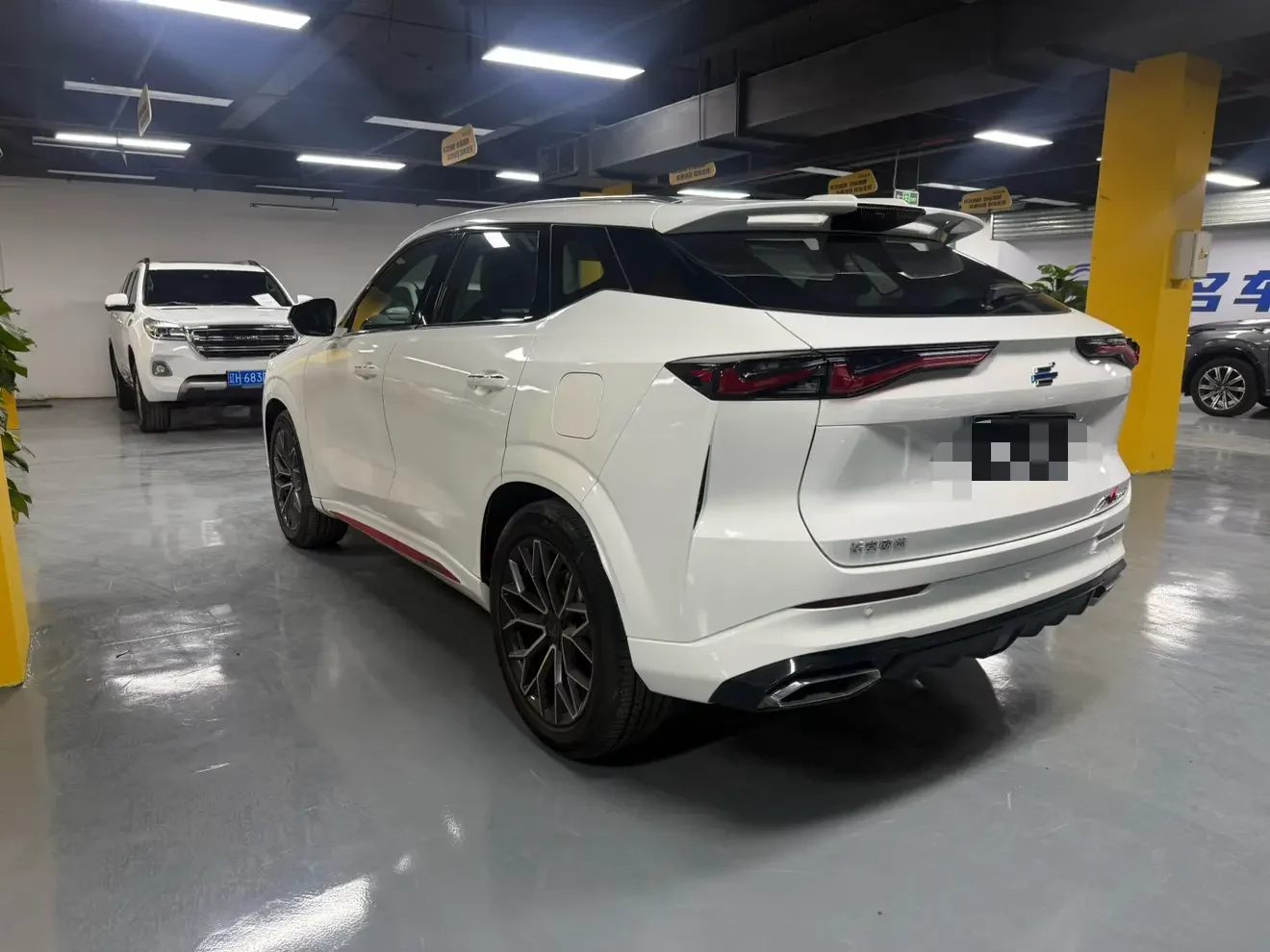 Oshan Changan Auchan Z6