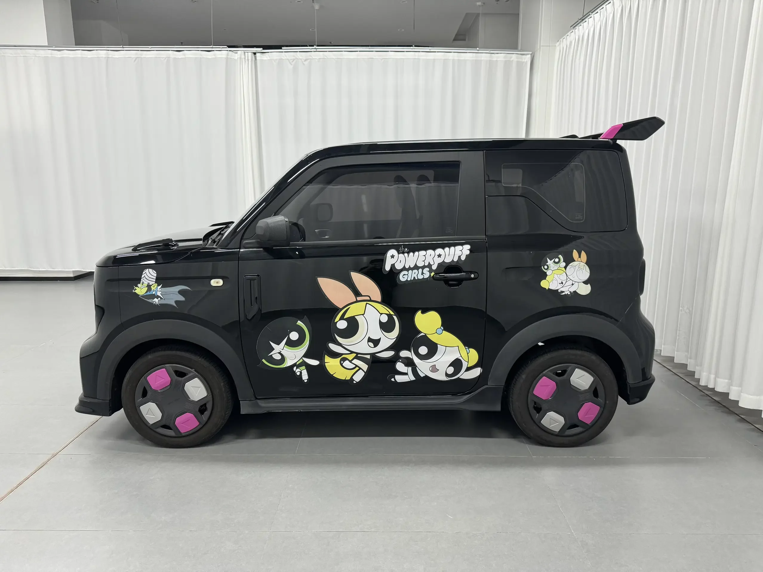 Geely panda