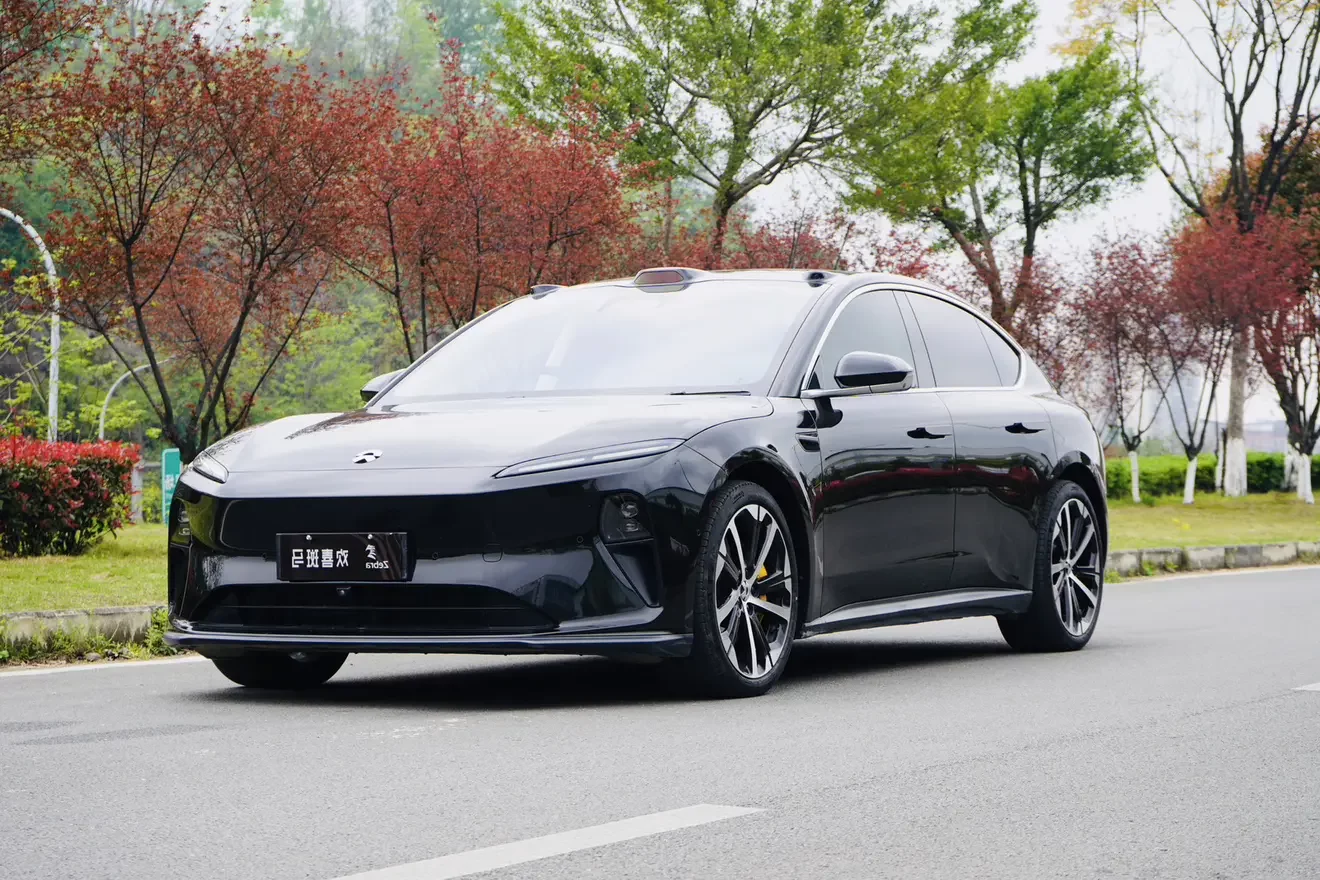 NIO ET5