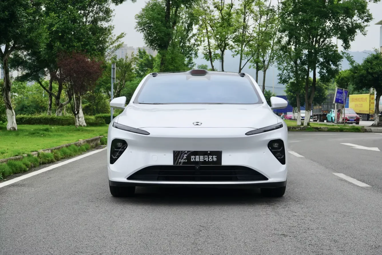 NIO ET7