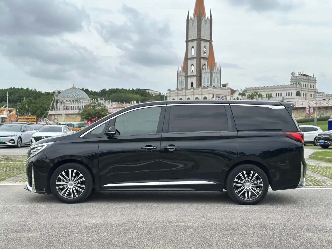 GAC Trumpchi M8