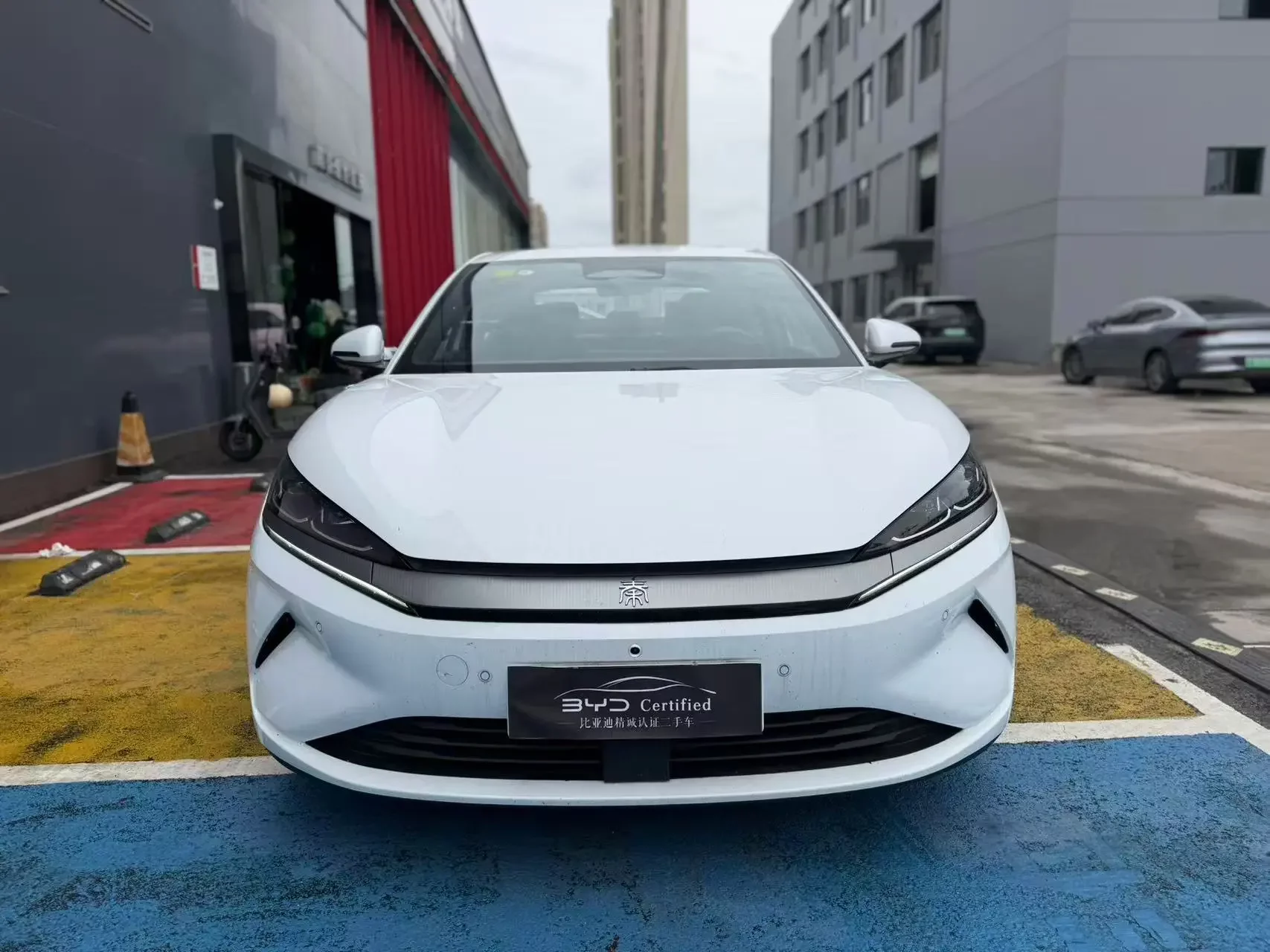 BYD Qin L EV