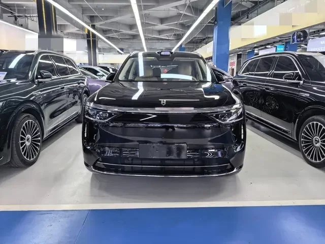 AITO QJM8