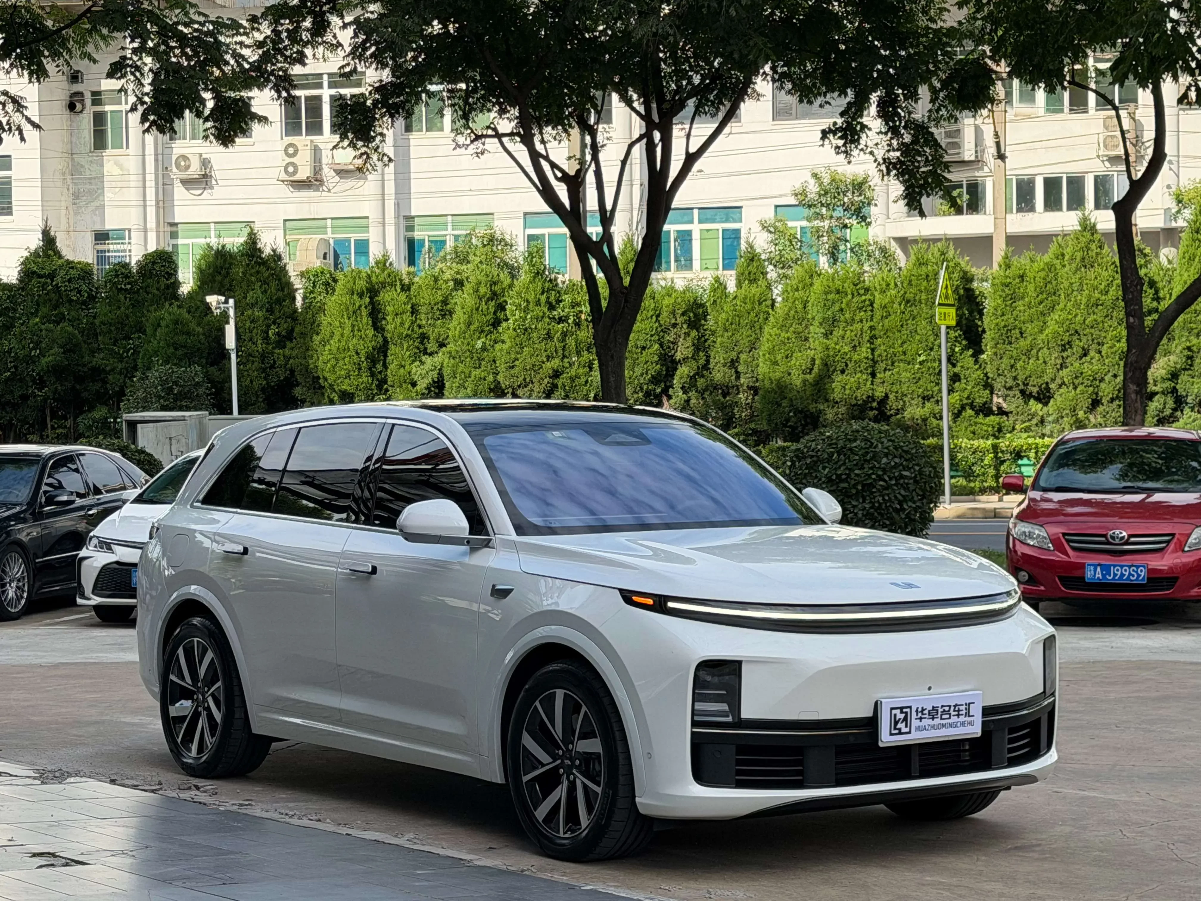 Lixiang L7