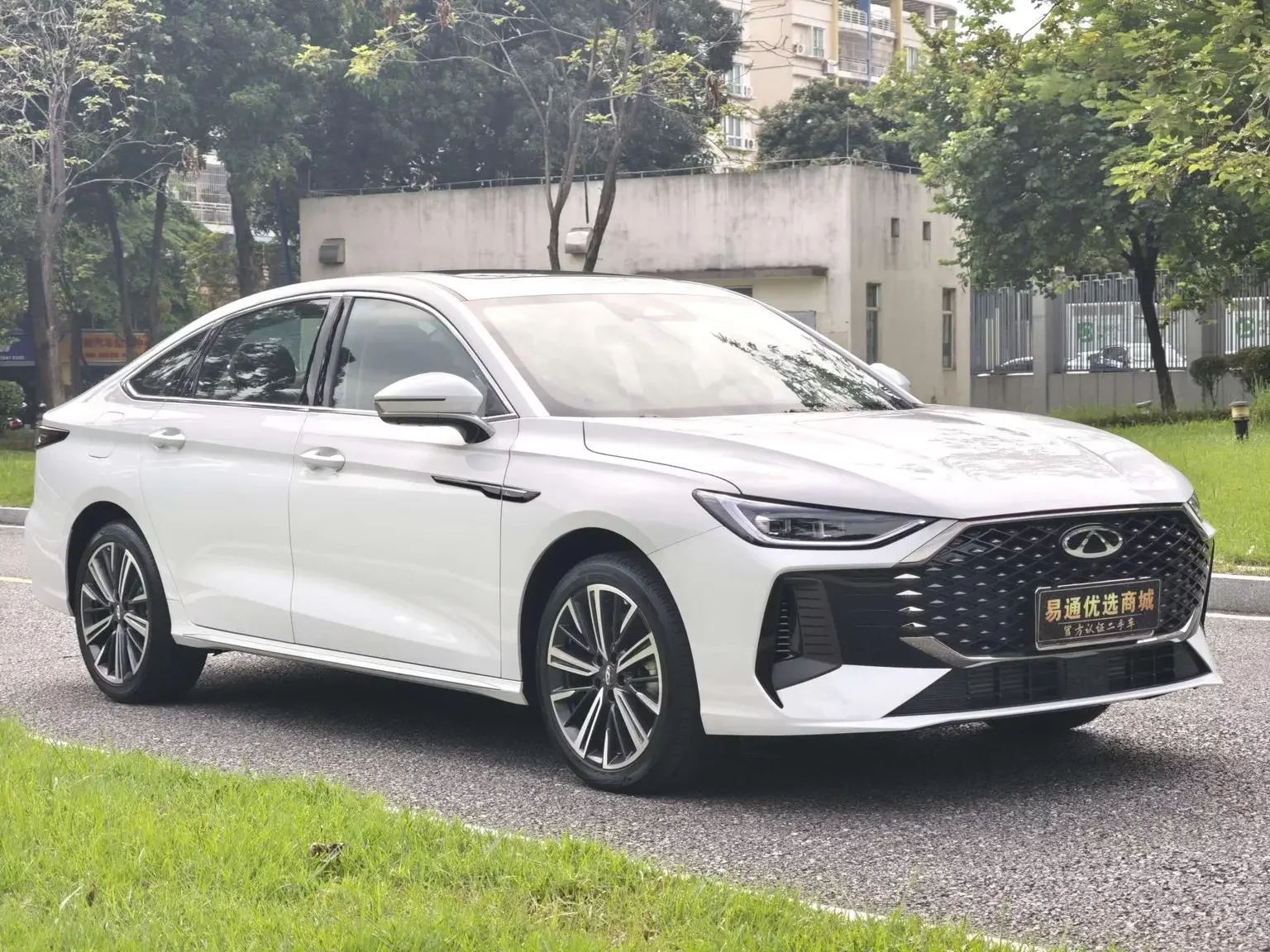 Chery Arrizo 8 PRO