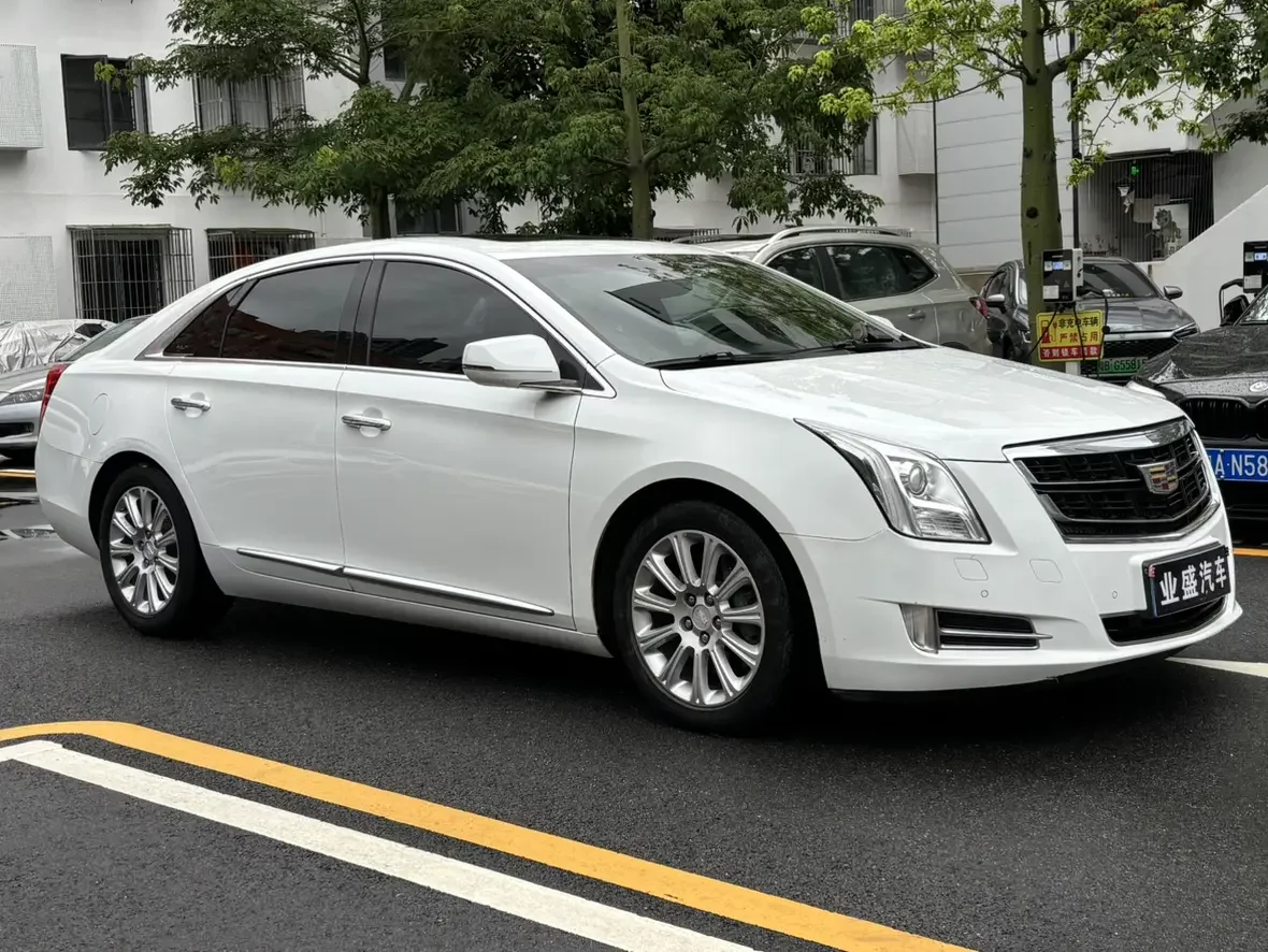 Cadillac XTS