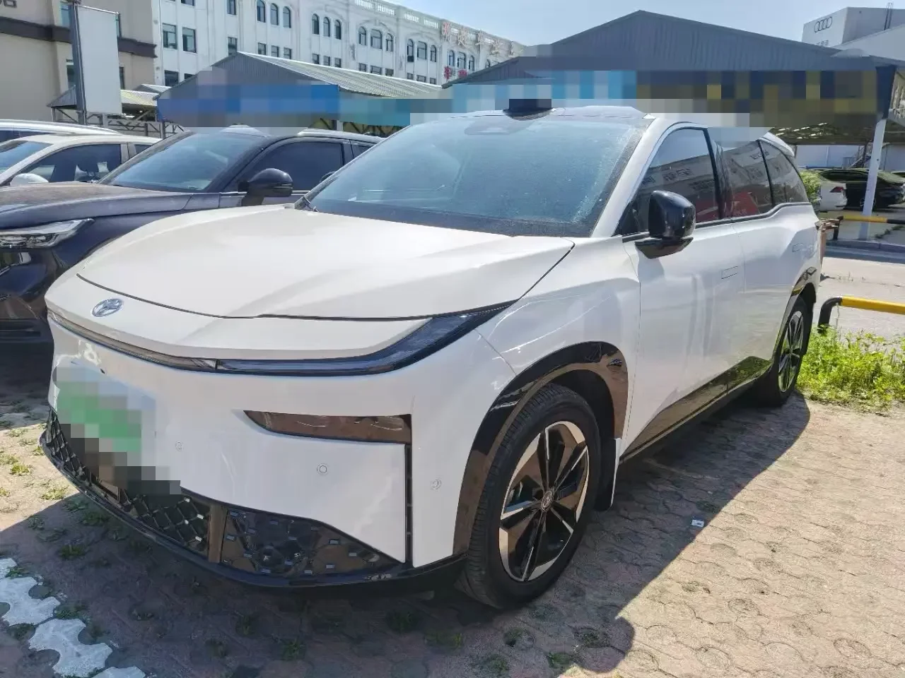 Toyota Bozhi 3X