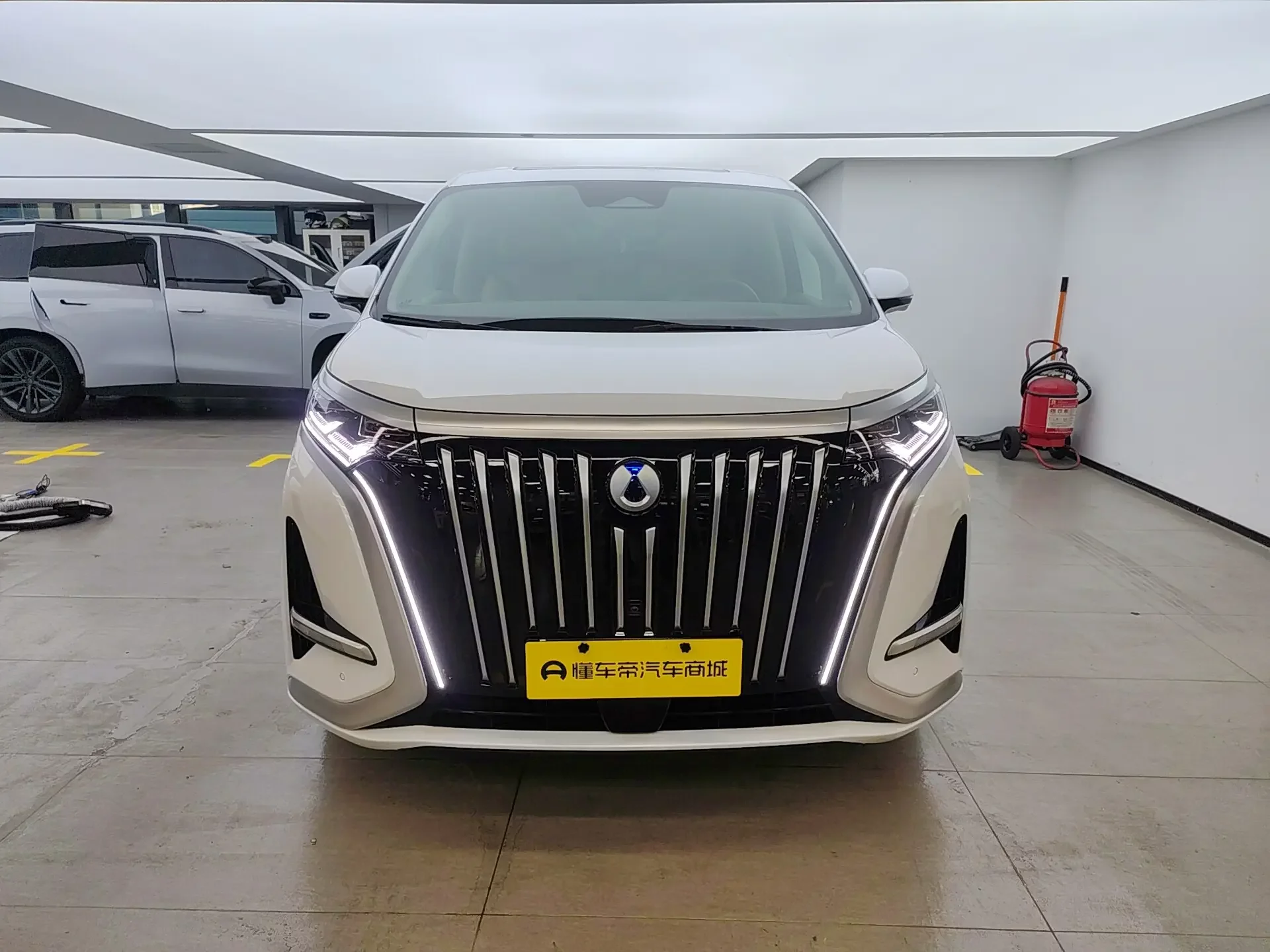 Denza D9 EV