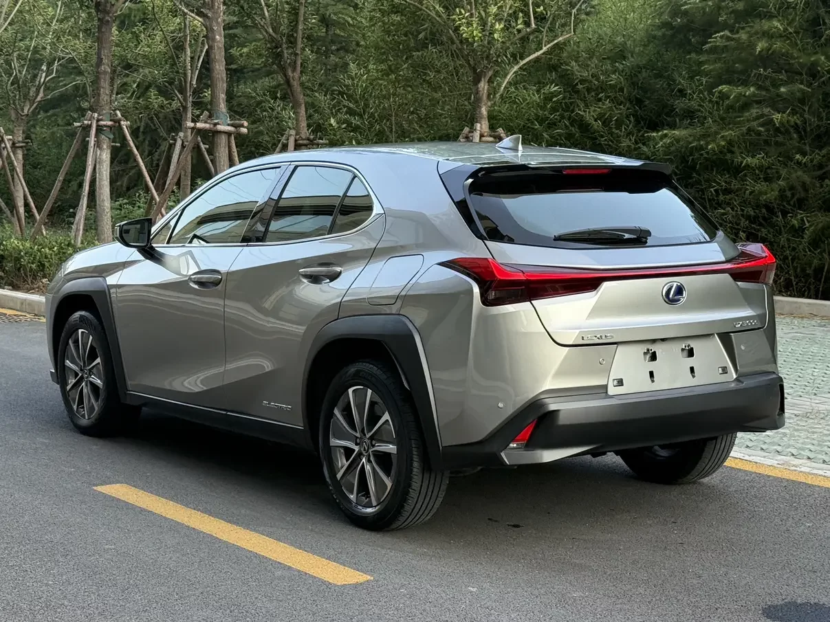 Lexus UX EV