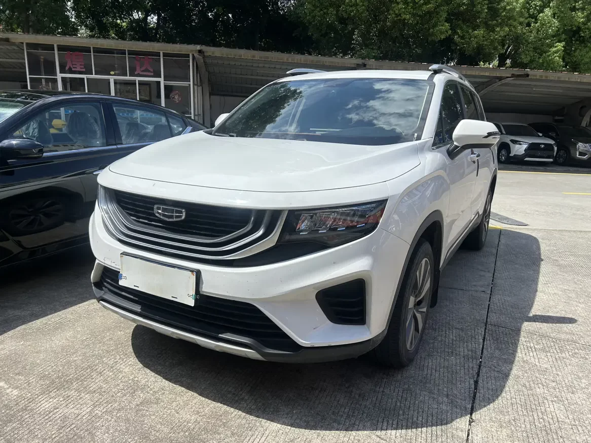 Geely Okavango