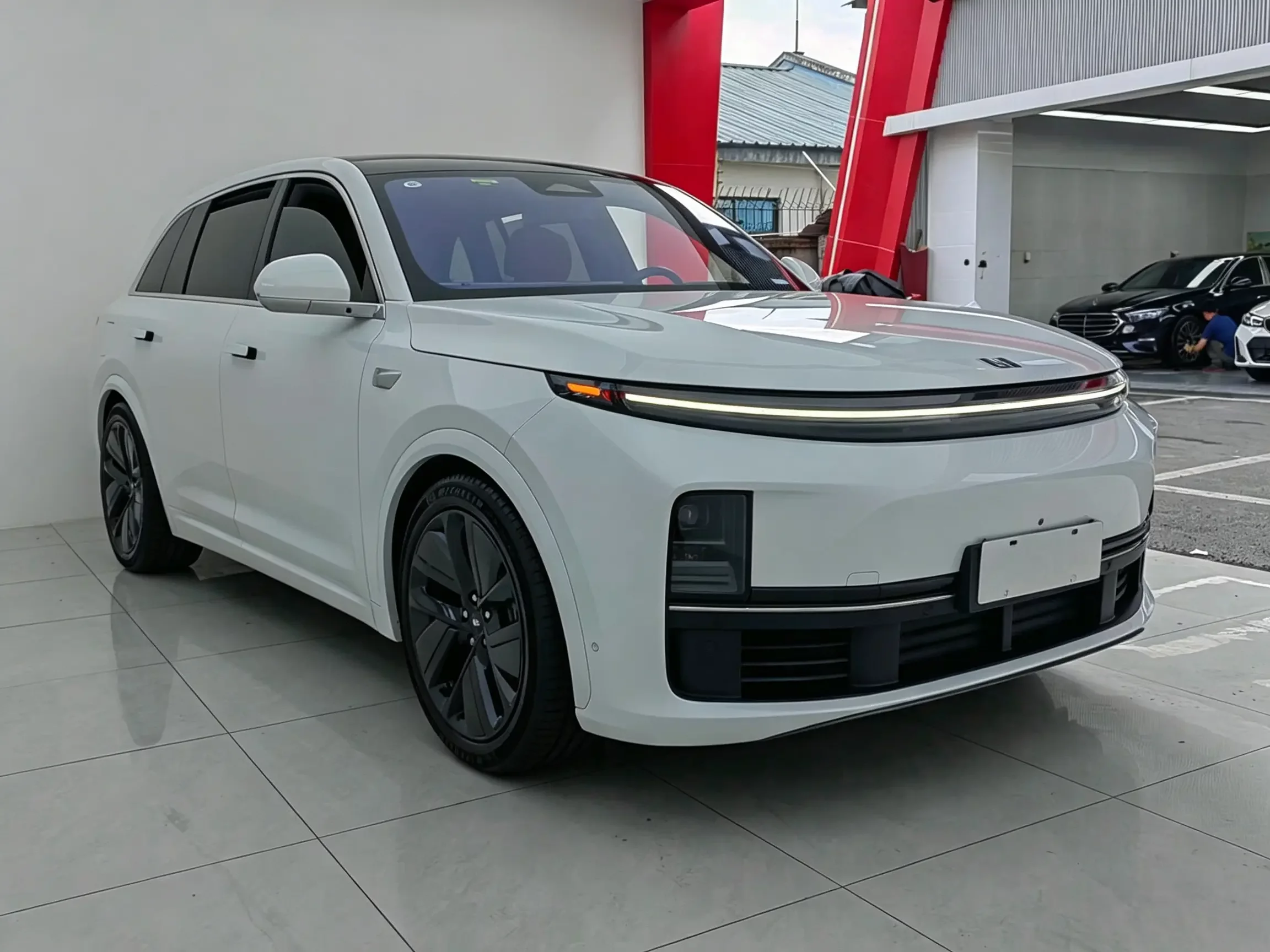 Lixiang L7