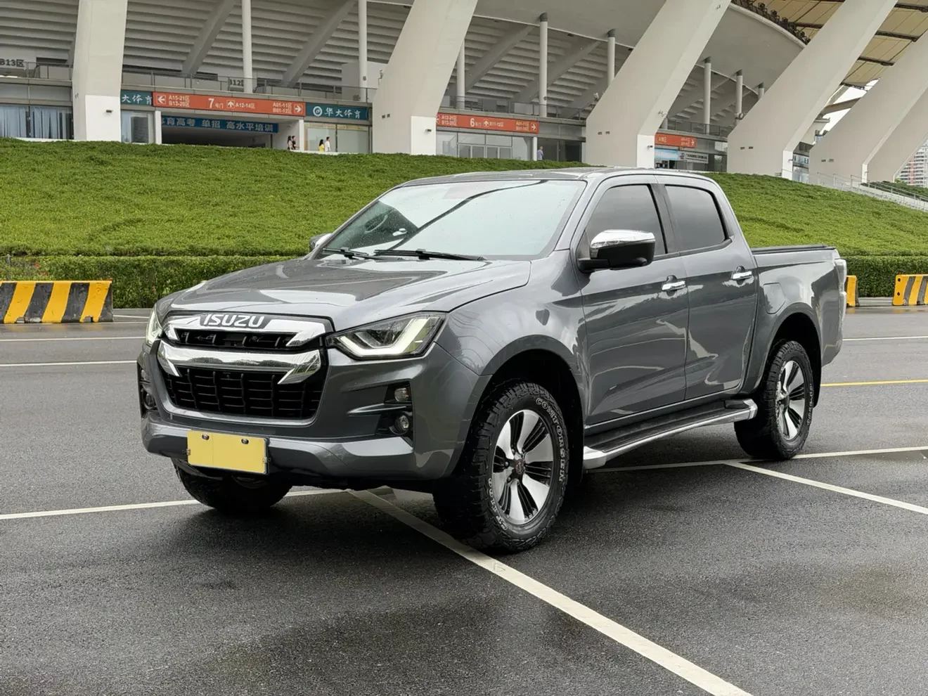 Isuzu D-MAX