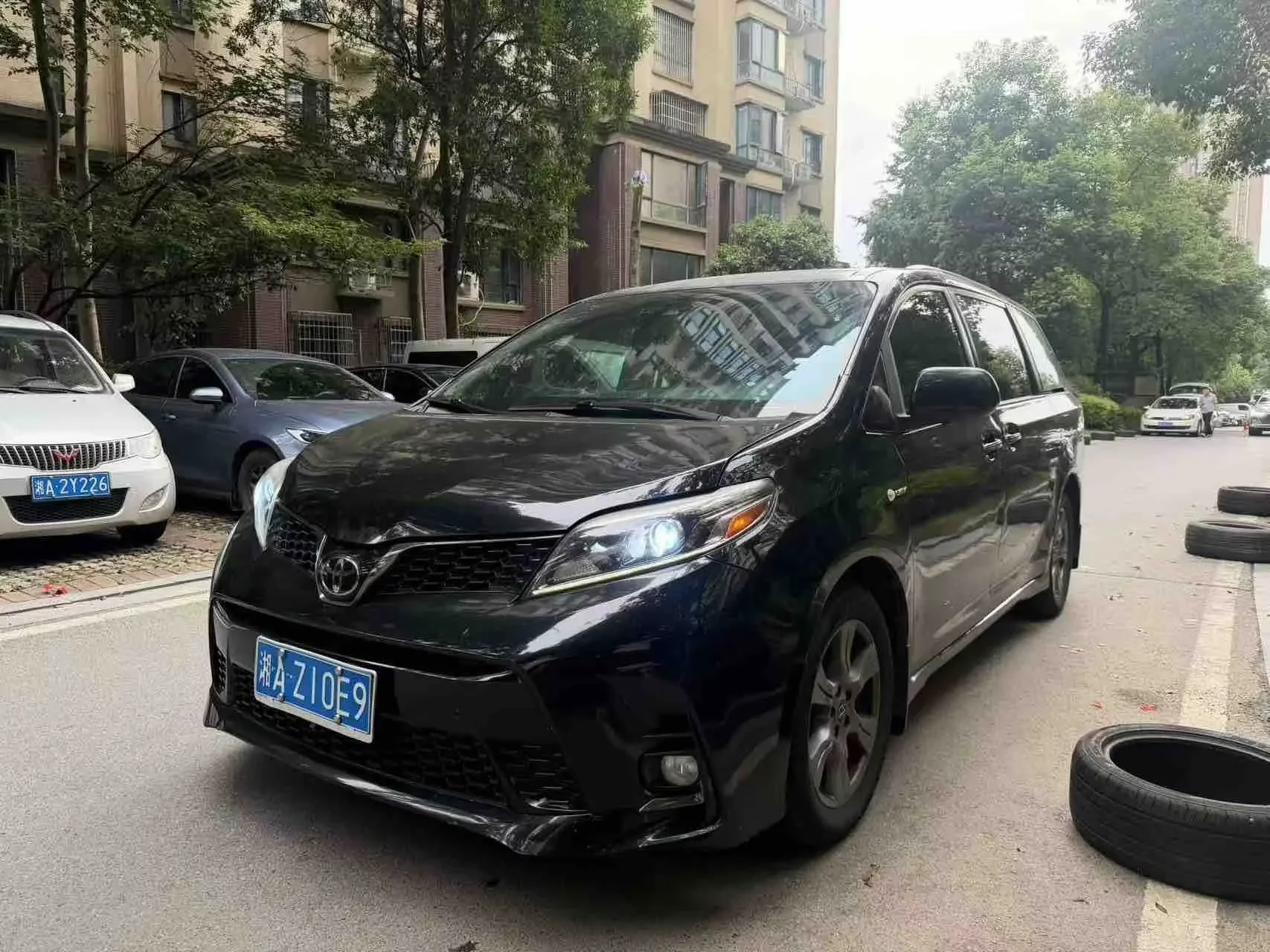 Toyota Sienna  из Китая