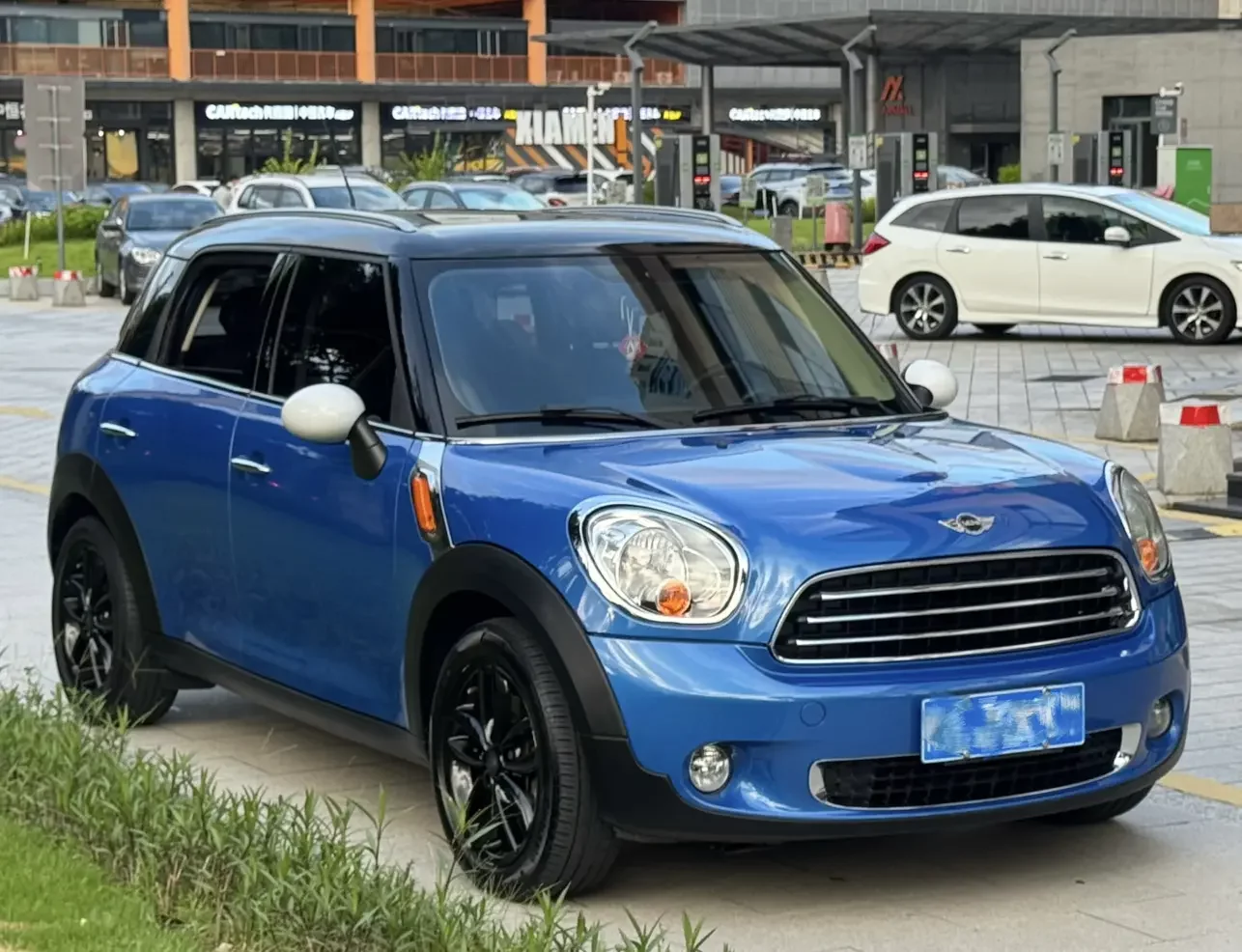 MINI COUNTRYMAN