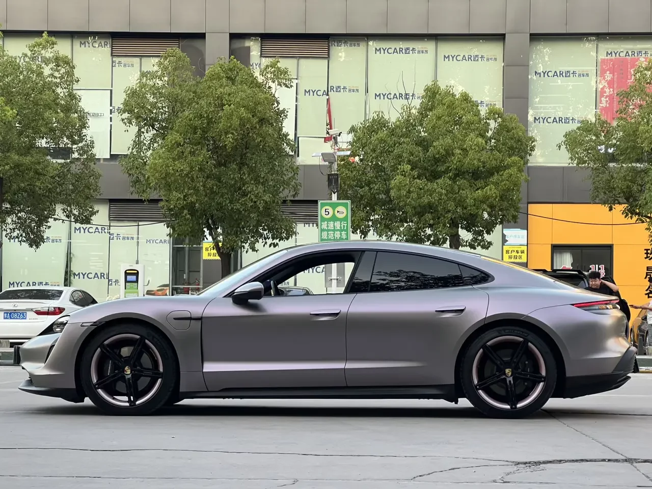 Porsche Taycan