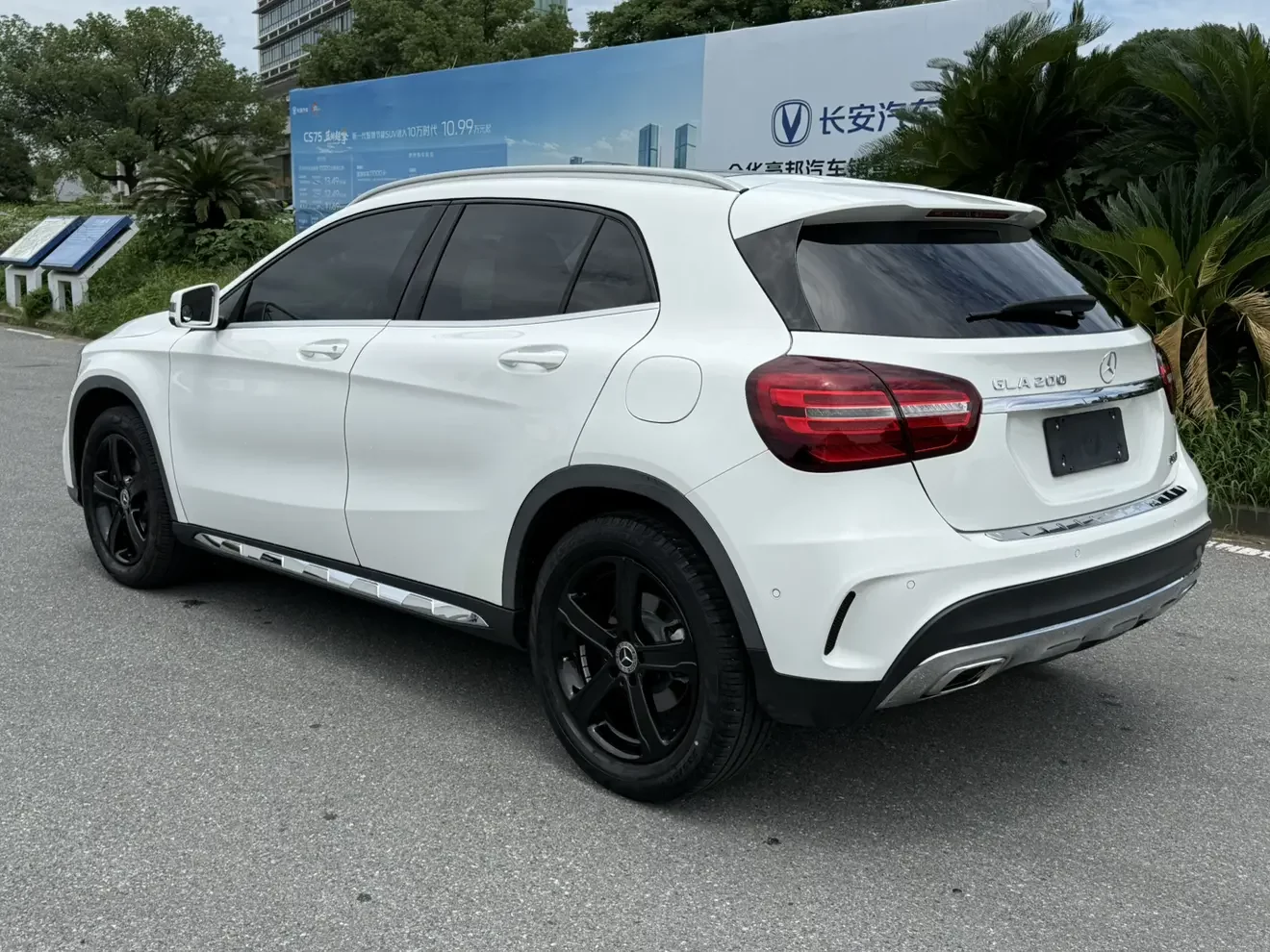 Mercedes-Benz GLA