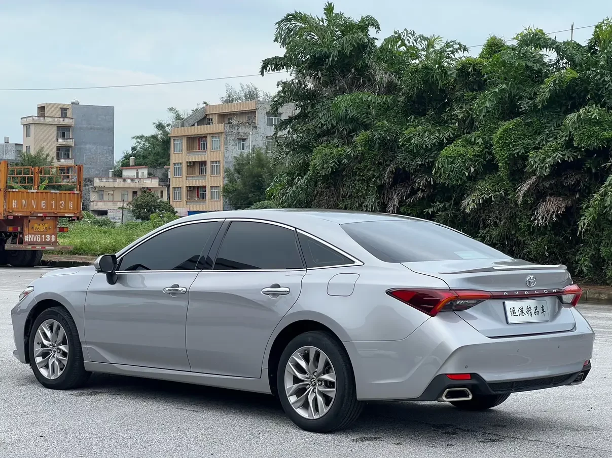 Toyota Avalon