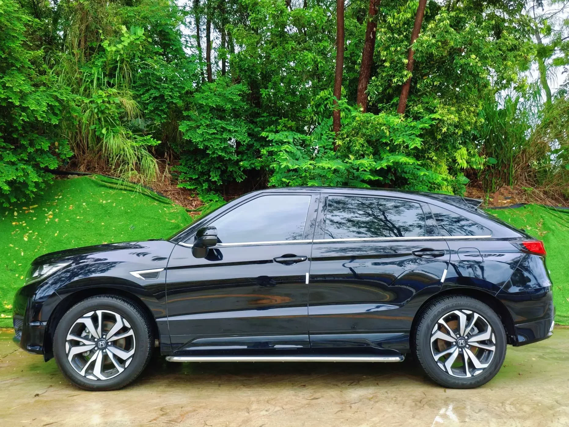 Honda UR-V
