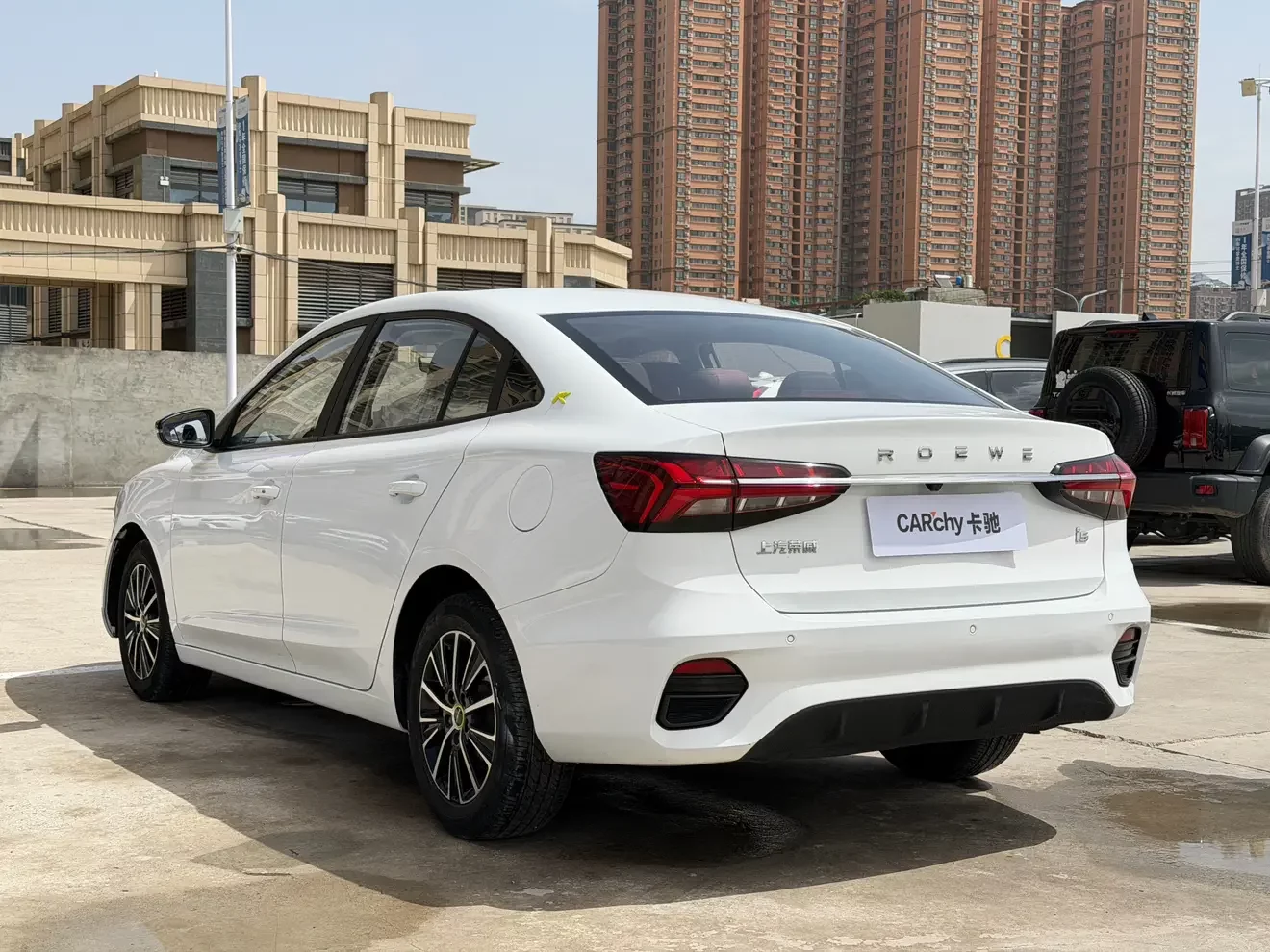 Roewe i5