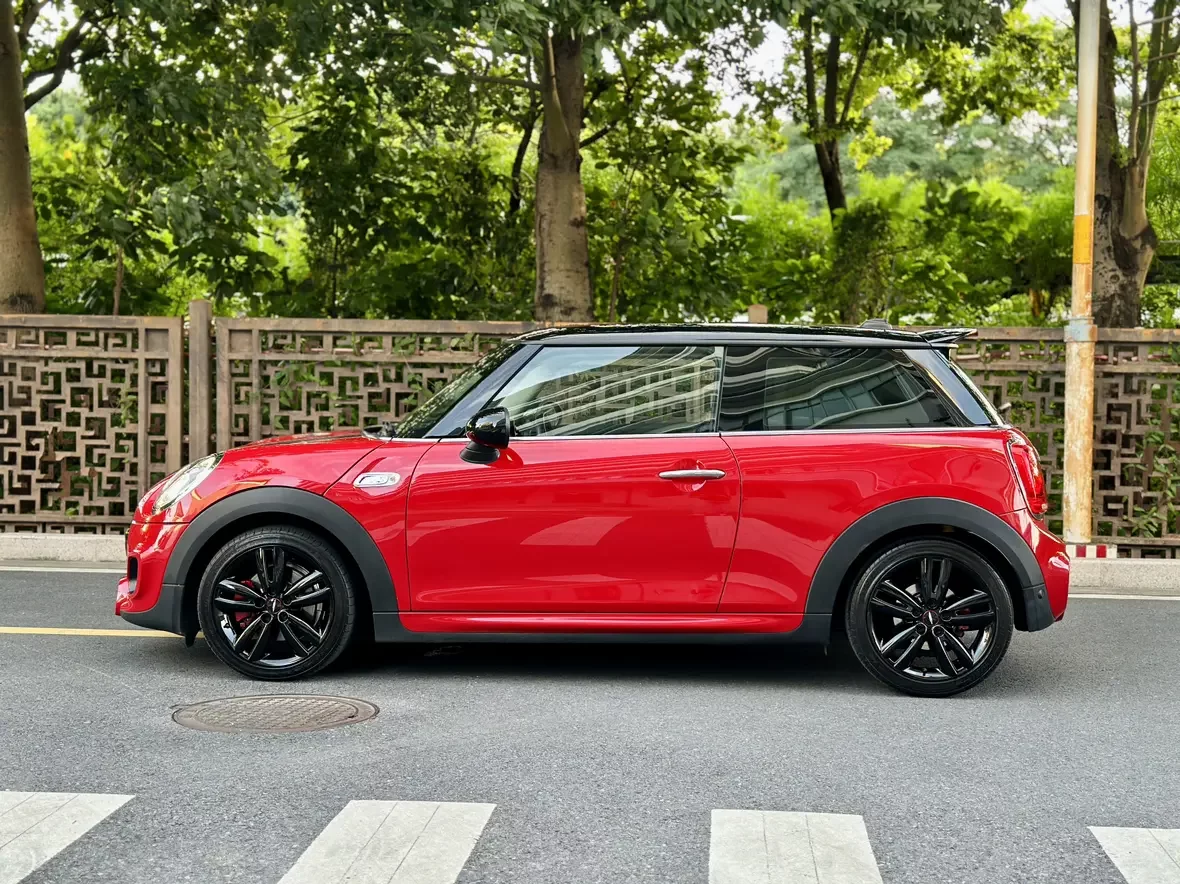 MINI 
