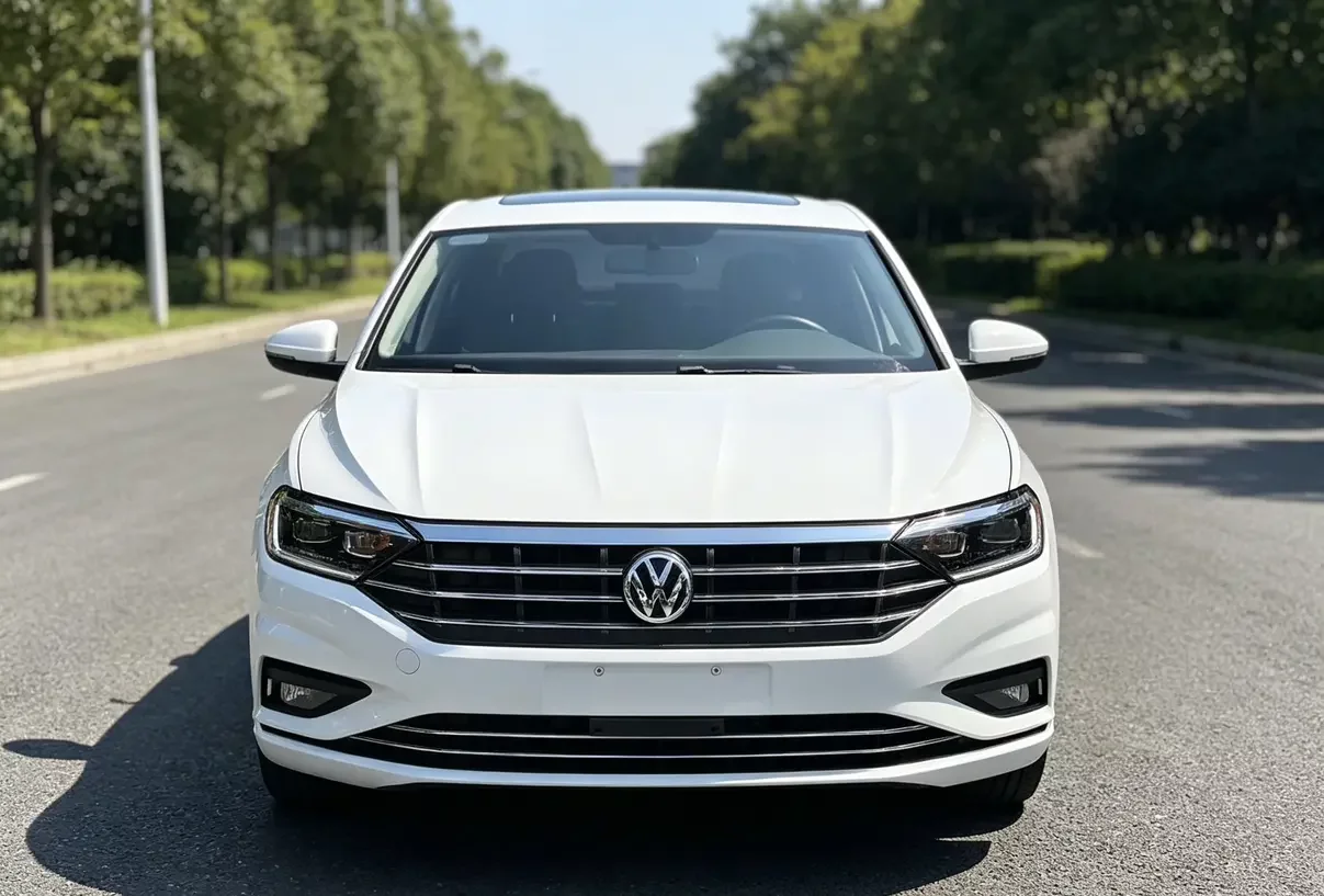 Volkswagen Sagitar