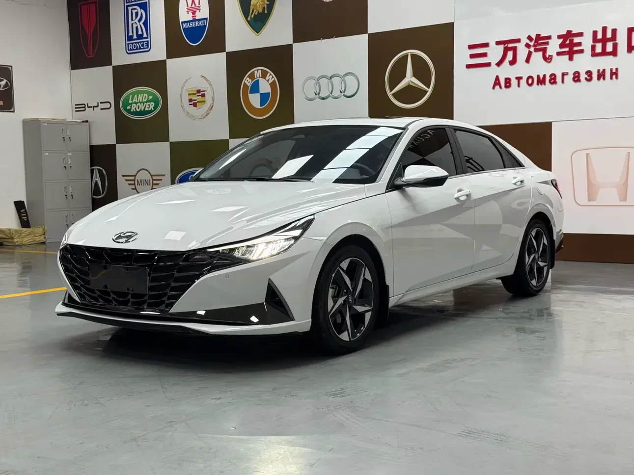 Hyundai Elantra