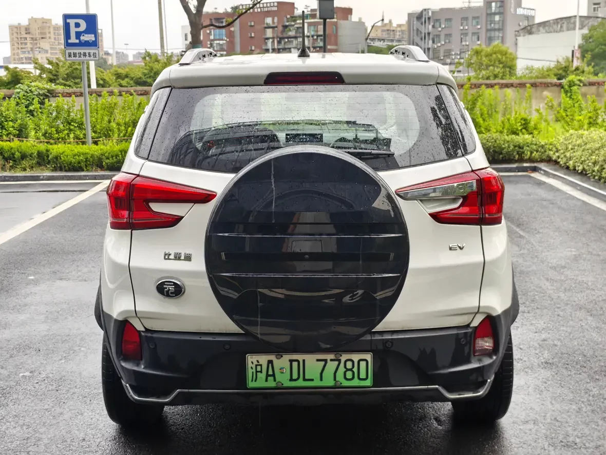 BYD Yuan EV