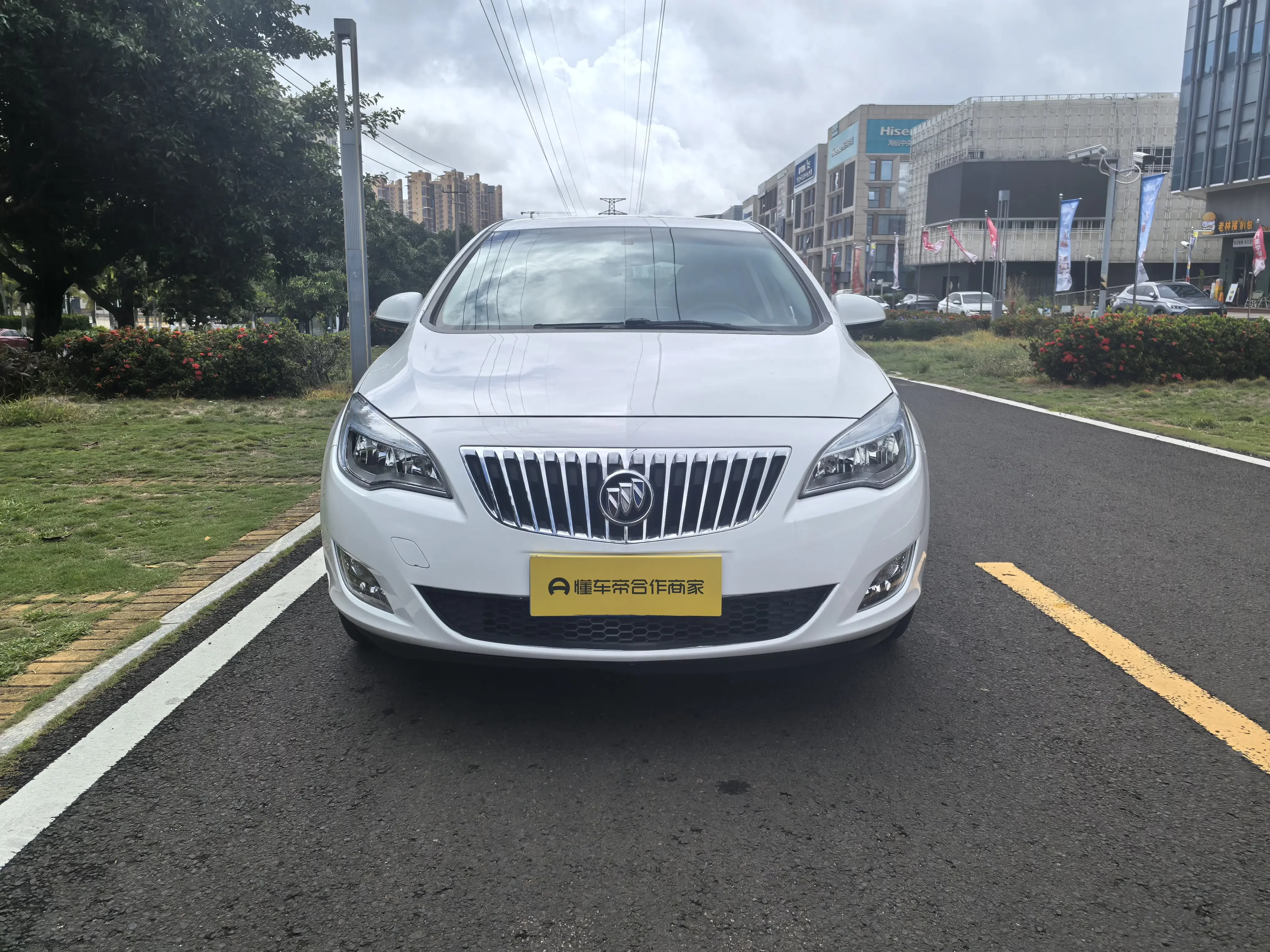 Buick Yinglang