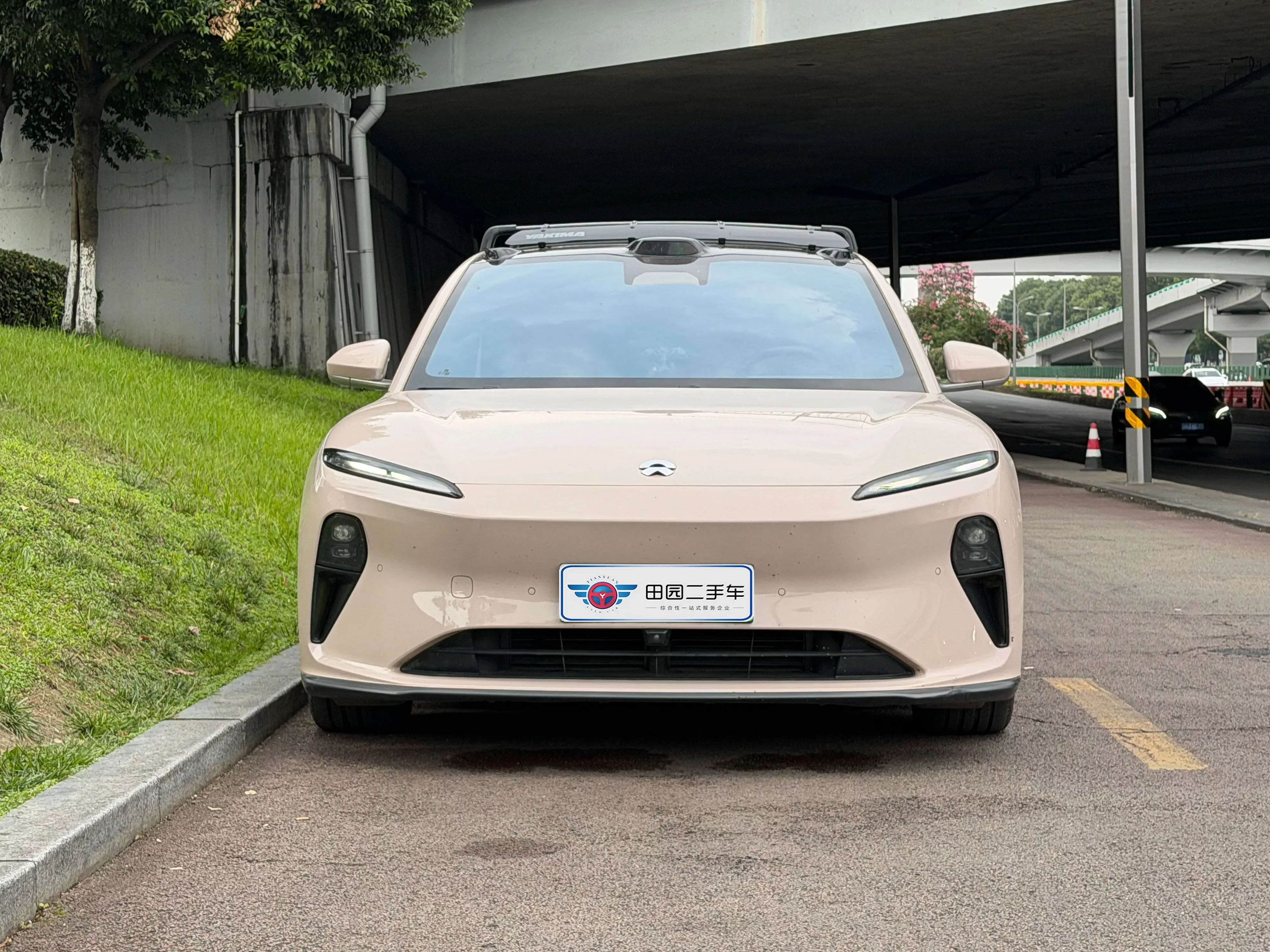 NIO ET5