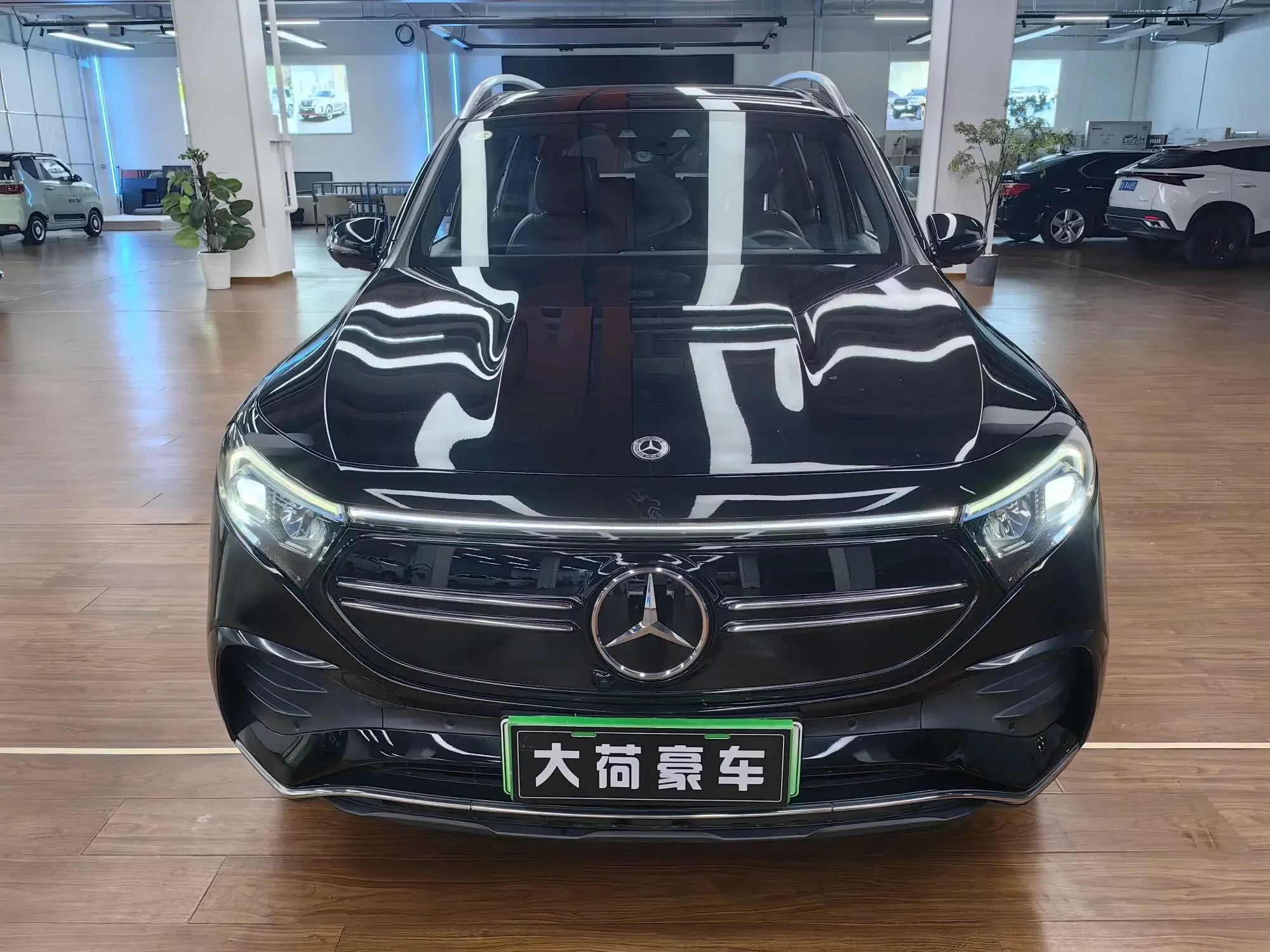 Mercedes-Benz EQB