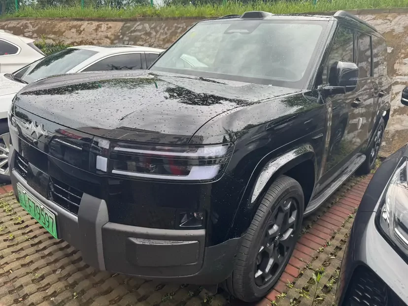 BYD Leopard Titanium 7 PHEV