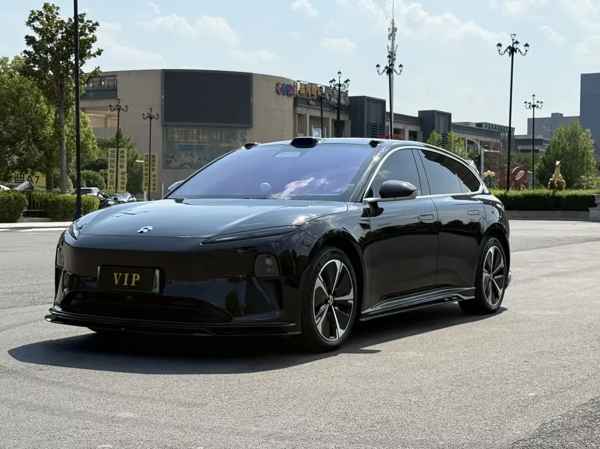 NIO ET5T