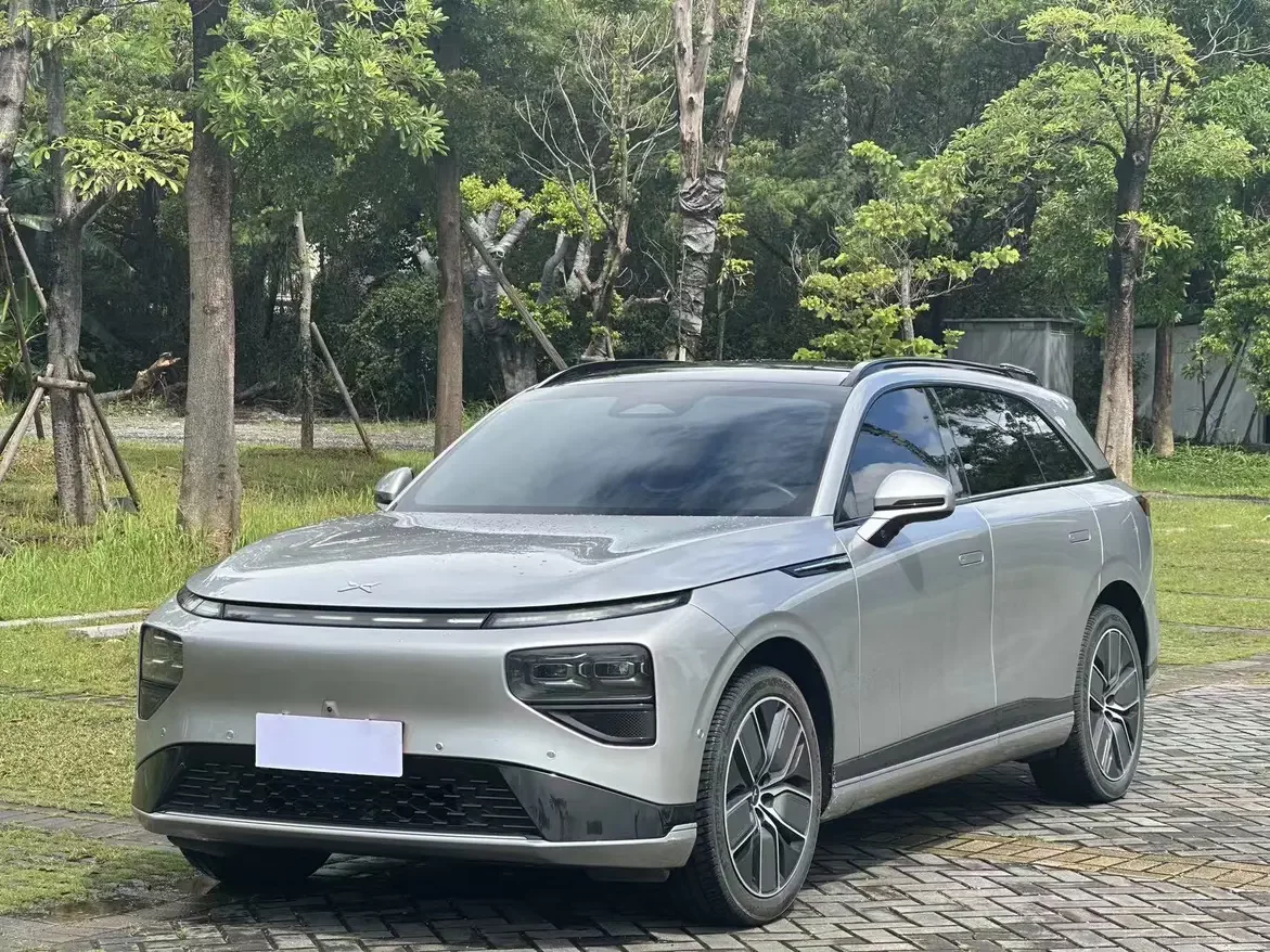 Xpeng G9