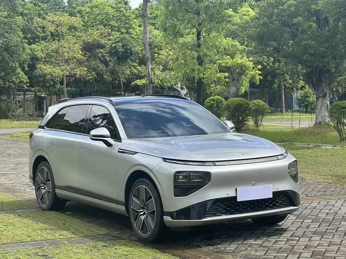 Xpeng G9