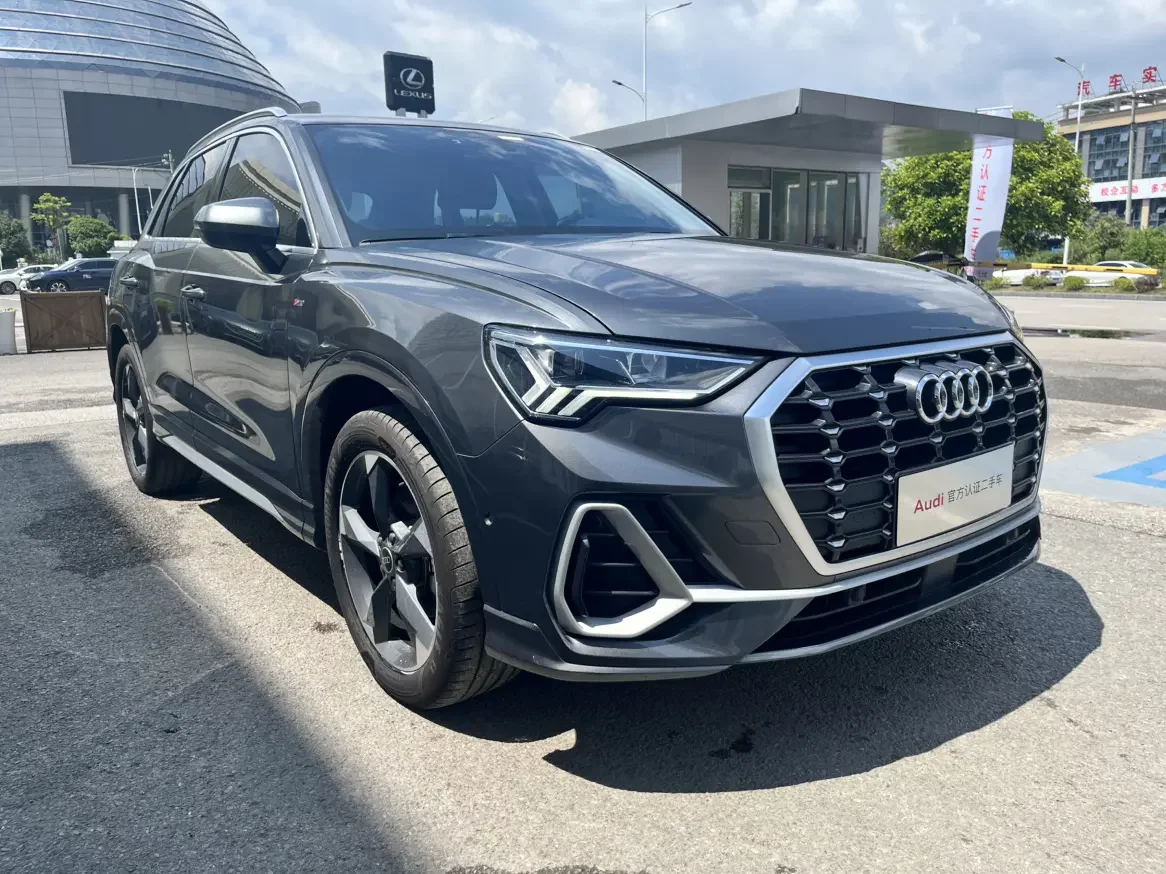 Audi Q3