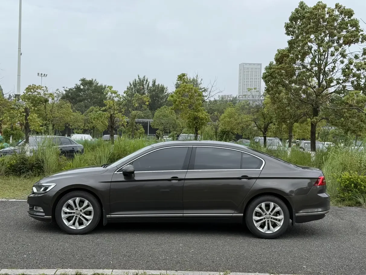 Volkswagen Magotan