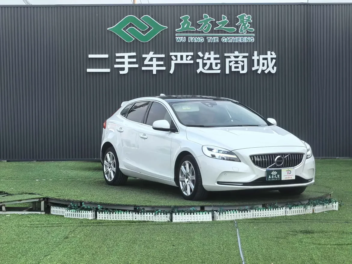 Volvo V40