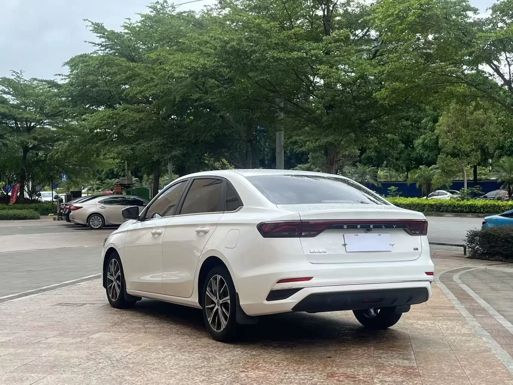 Geely emgrand