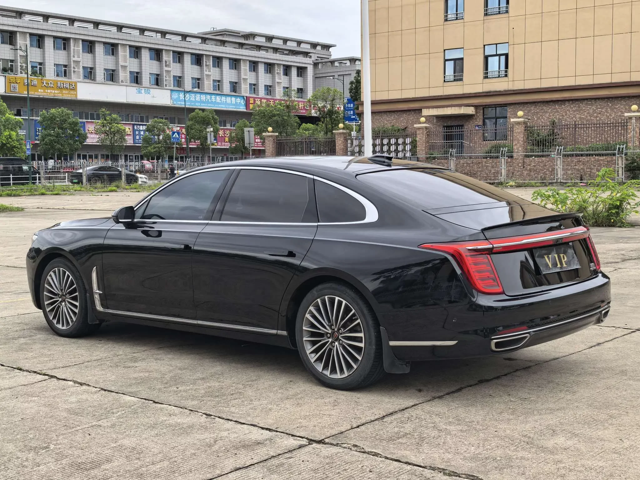 Hongqi H9