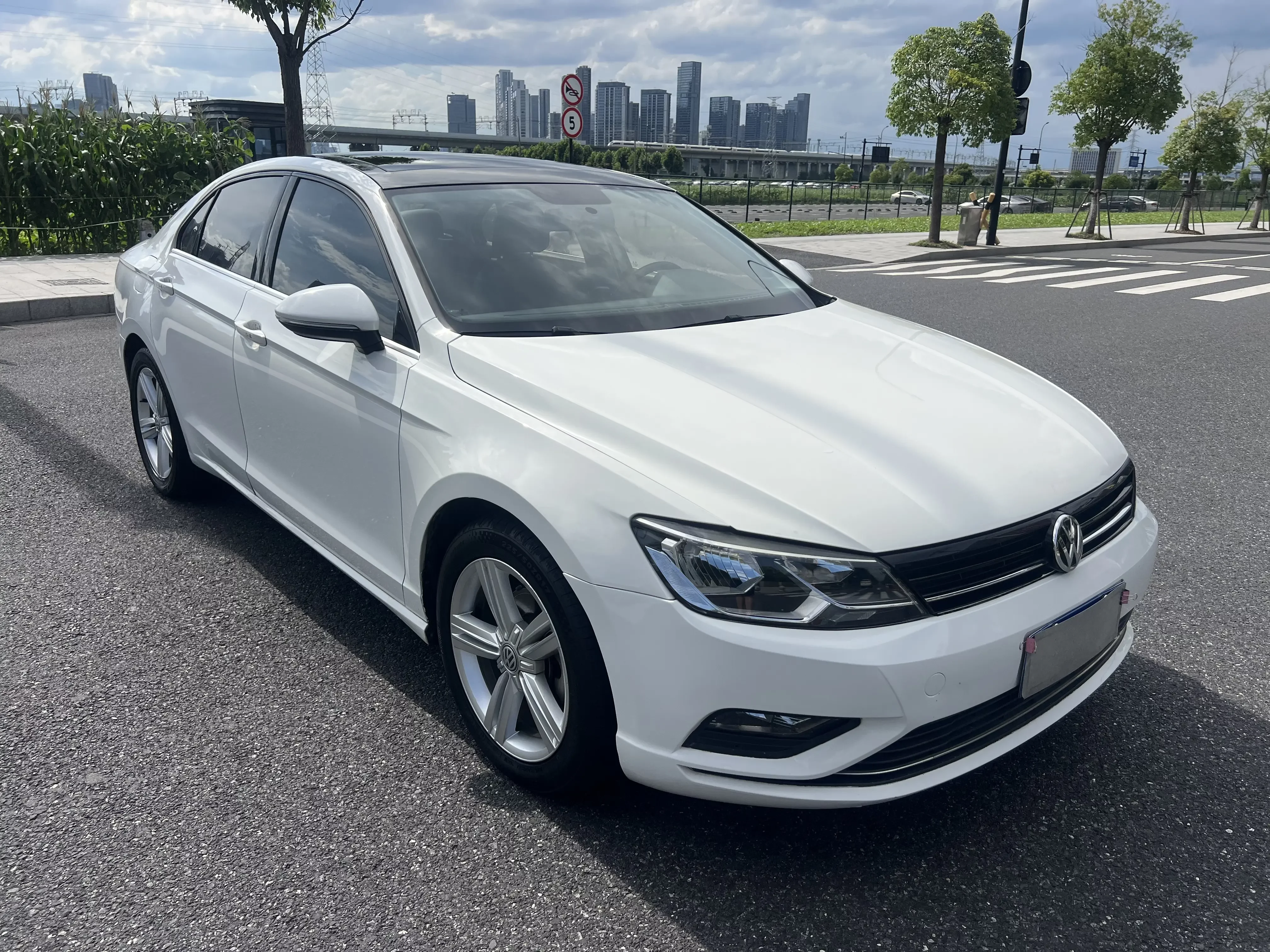 Volkswagen Lamando