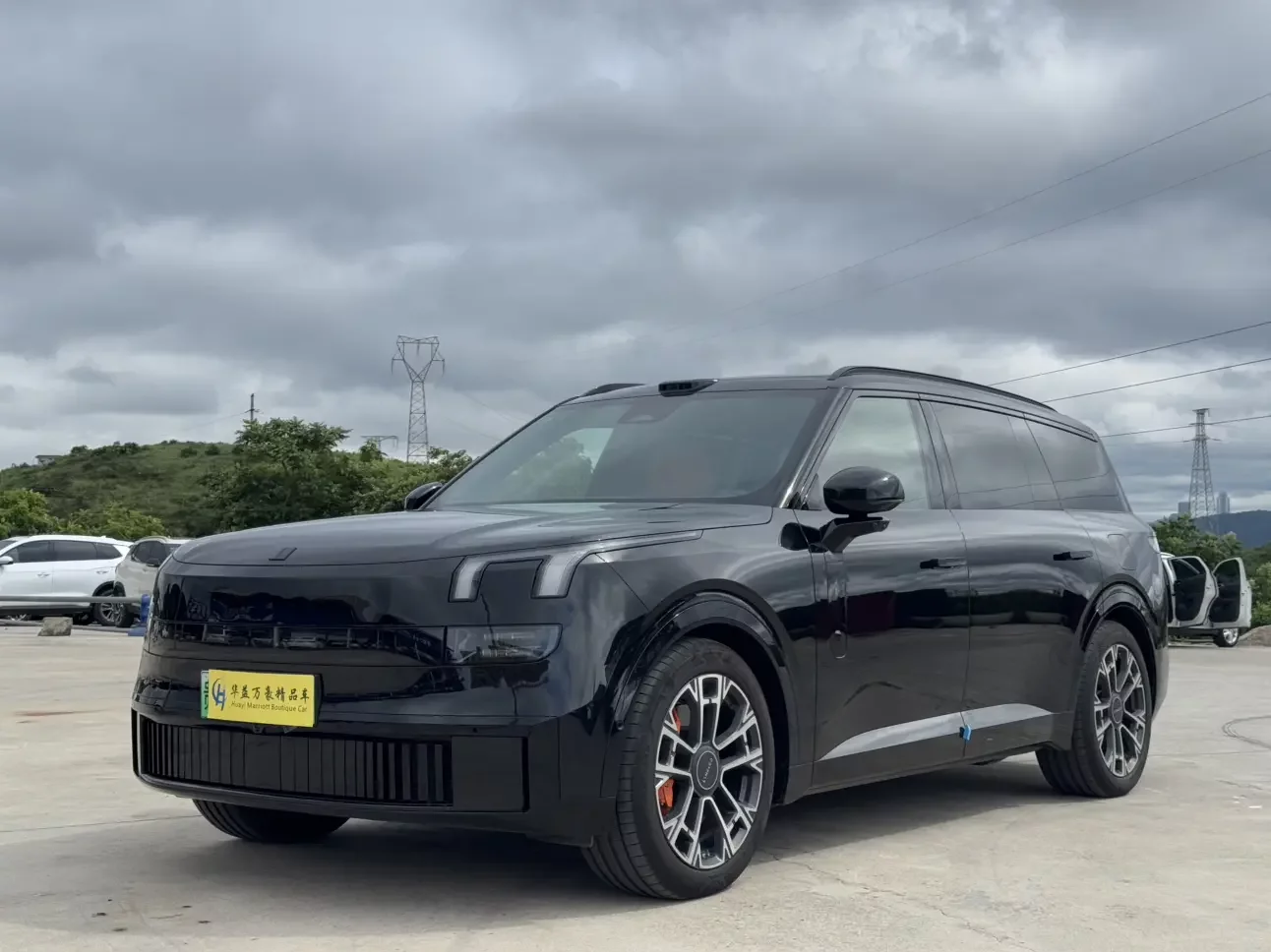 Lynk & Co 900