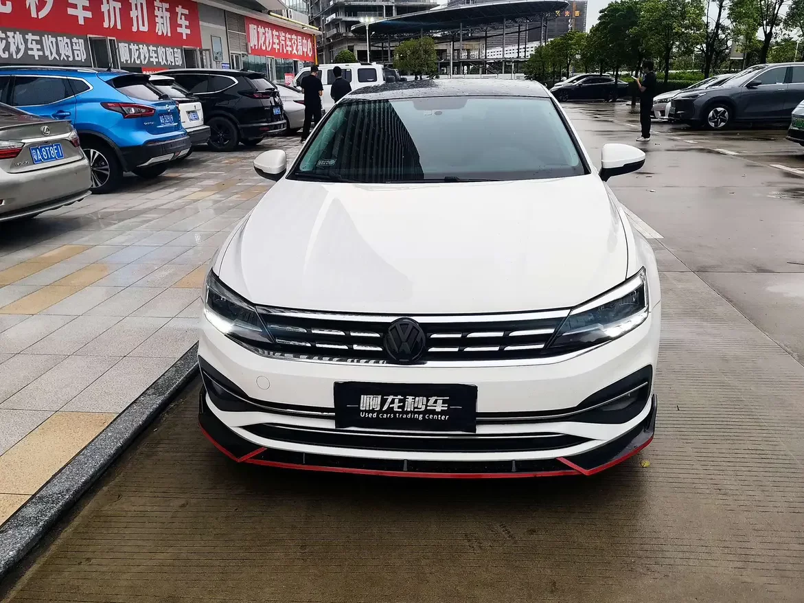 Volkswagen Lamando