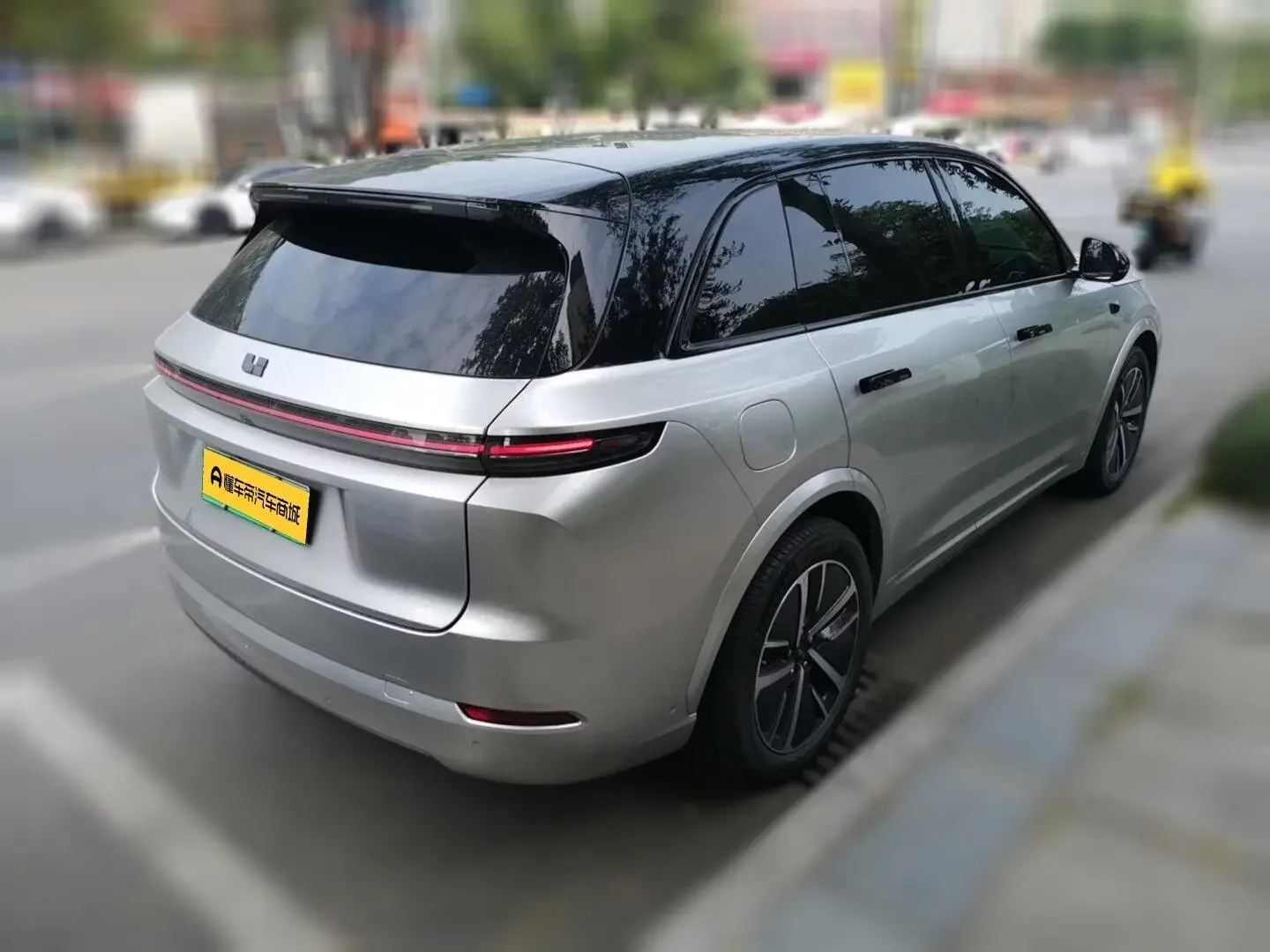 Lixiang L7