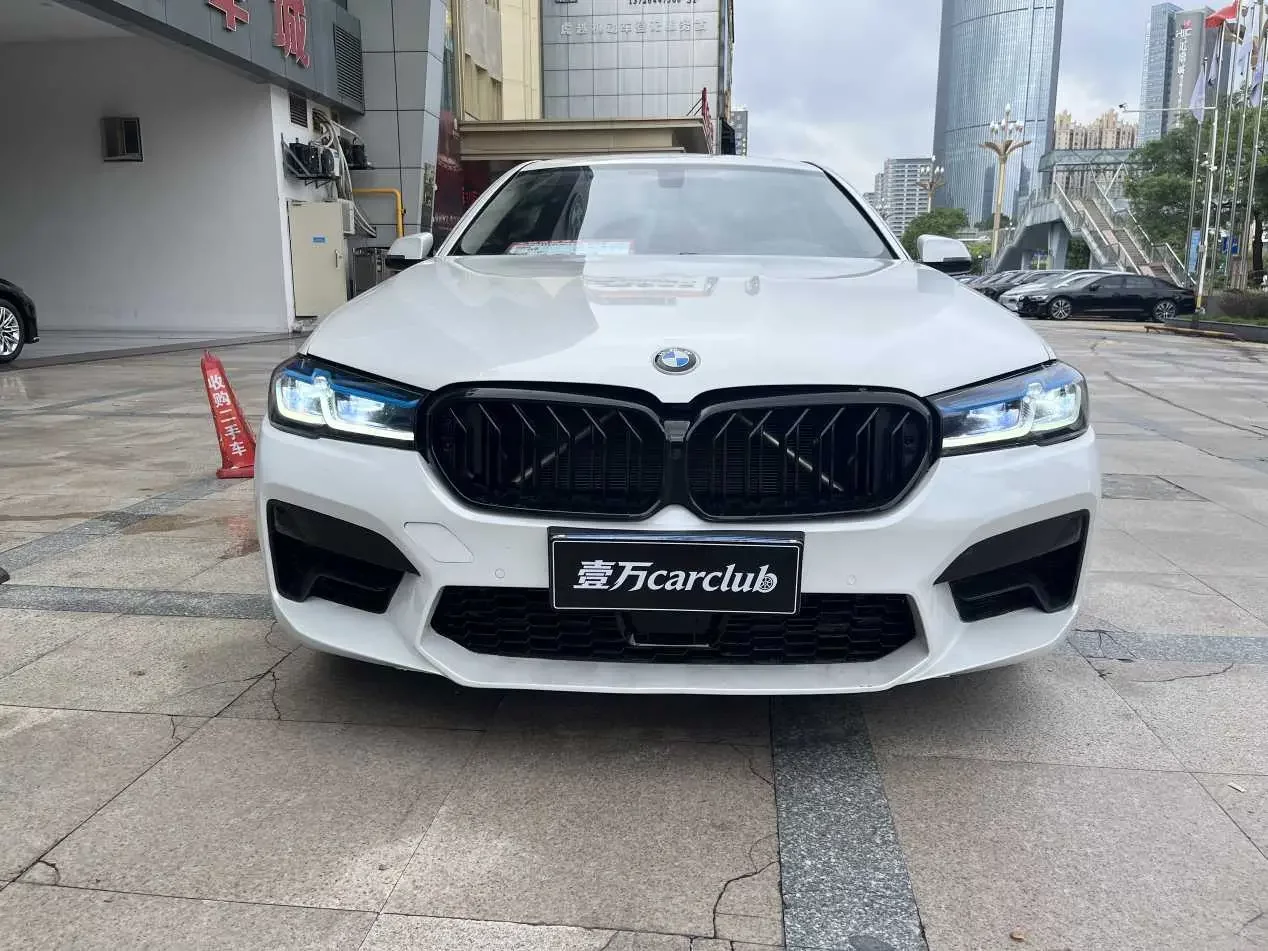BMW 5 Series  из Китая