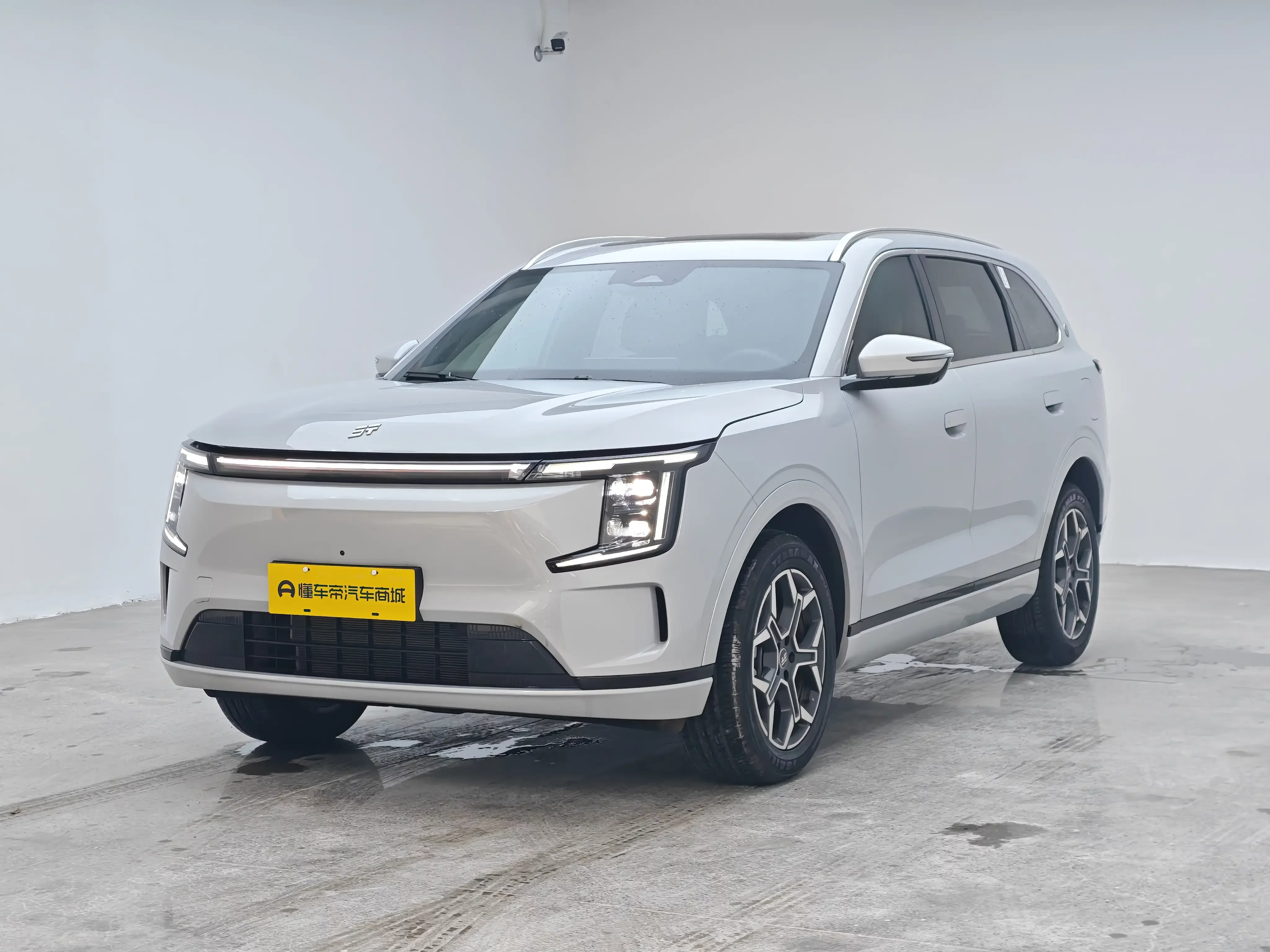 Jietu Shanhai Jetour Mountain & Sea L7 PLUS